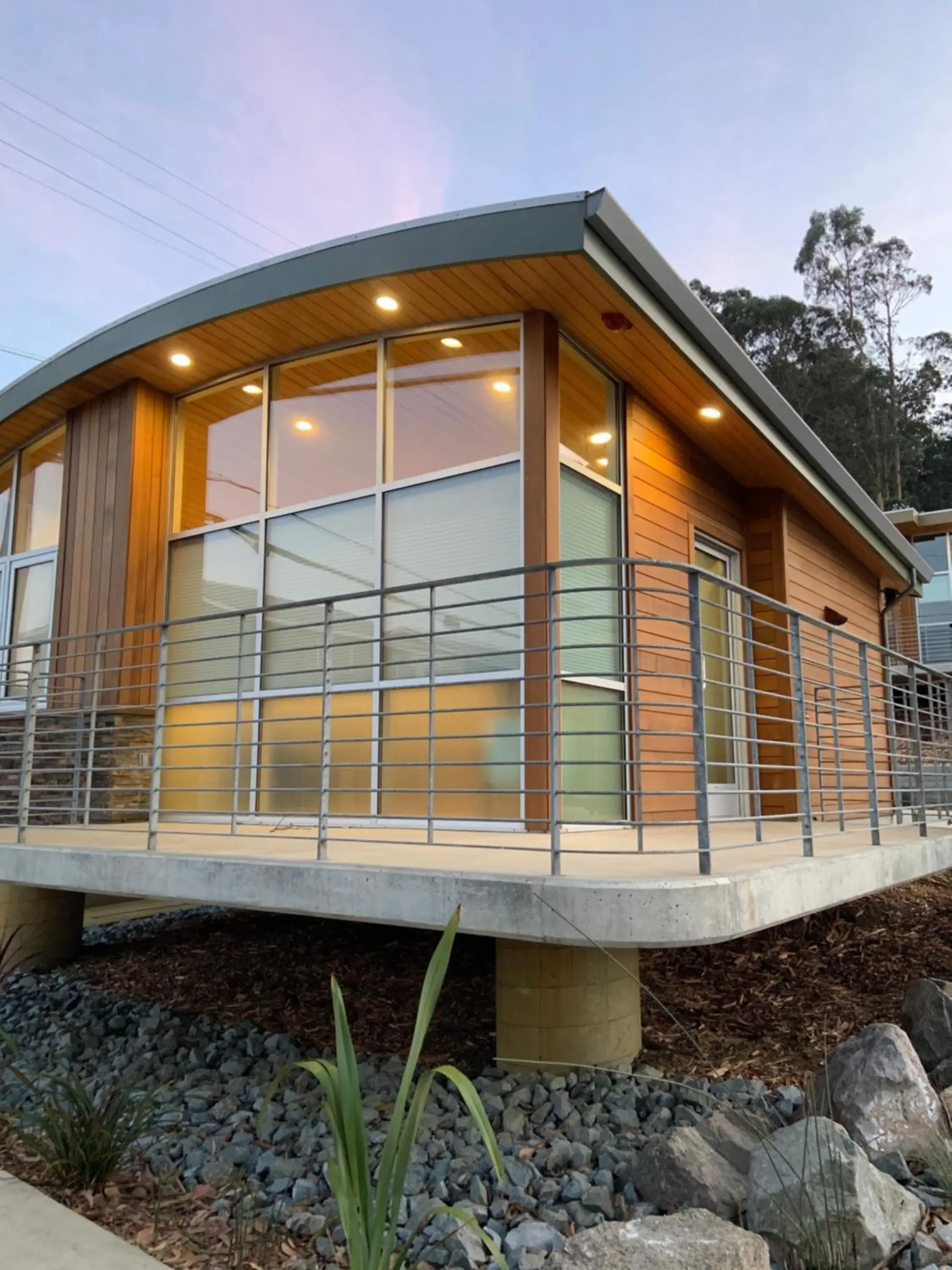 Studio with Balcony in Anchor Inn Pacifica Studio with Balcony in Anchor Inn Pacifica