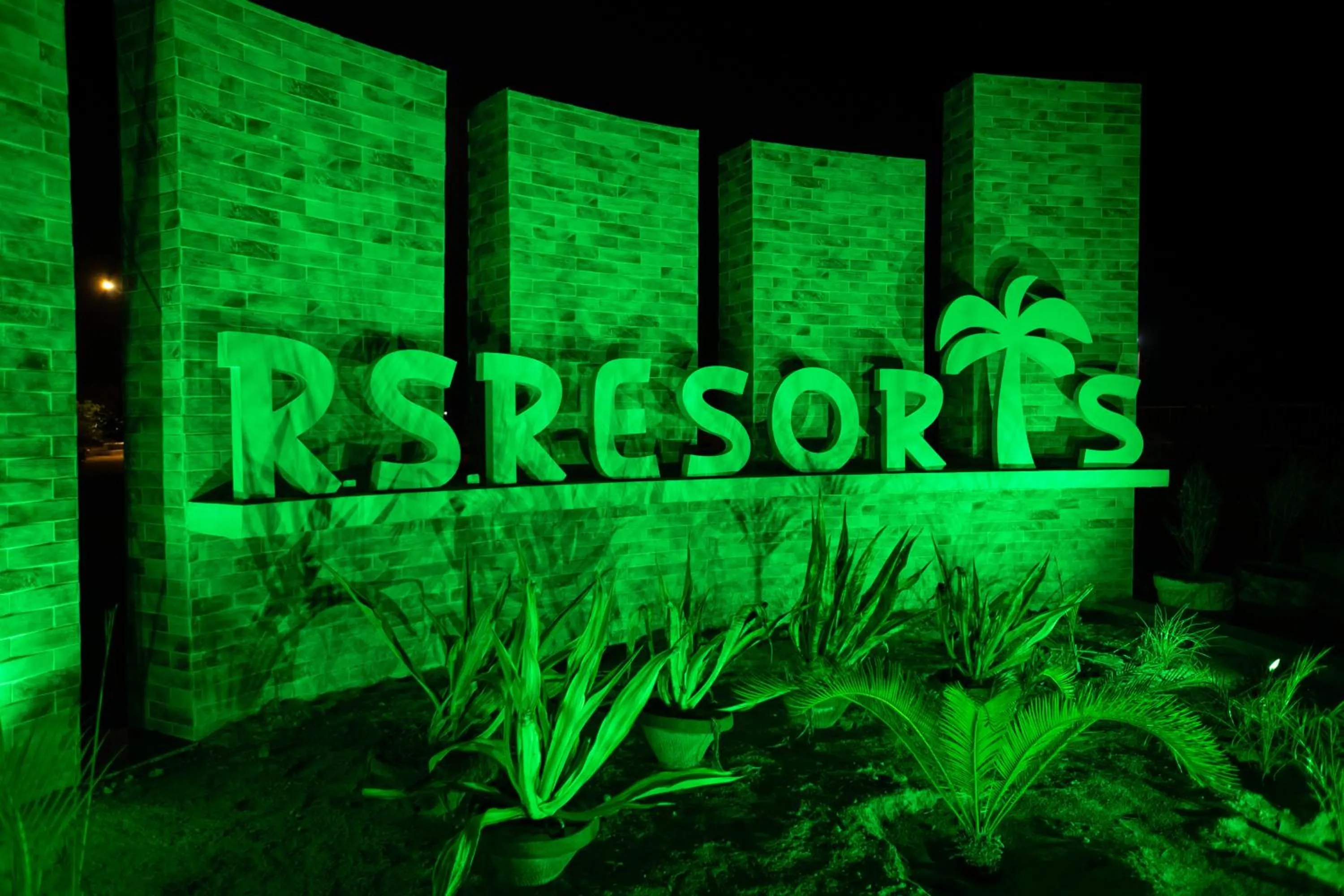 Garden in Riddhi Siddhi Resorts