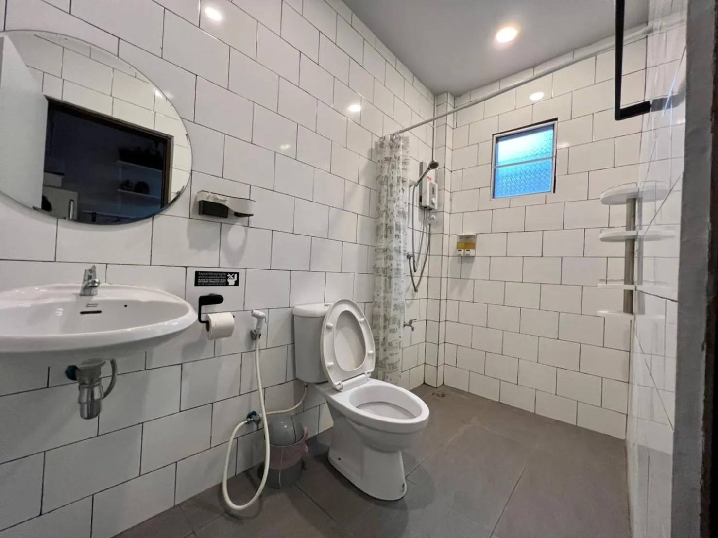 Bathroom in Mini-ME Home, A Cozy Entire House in Old City