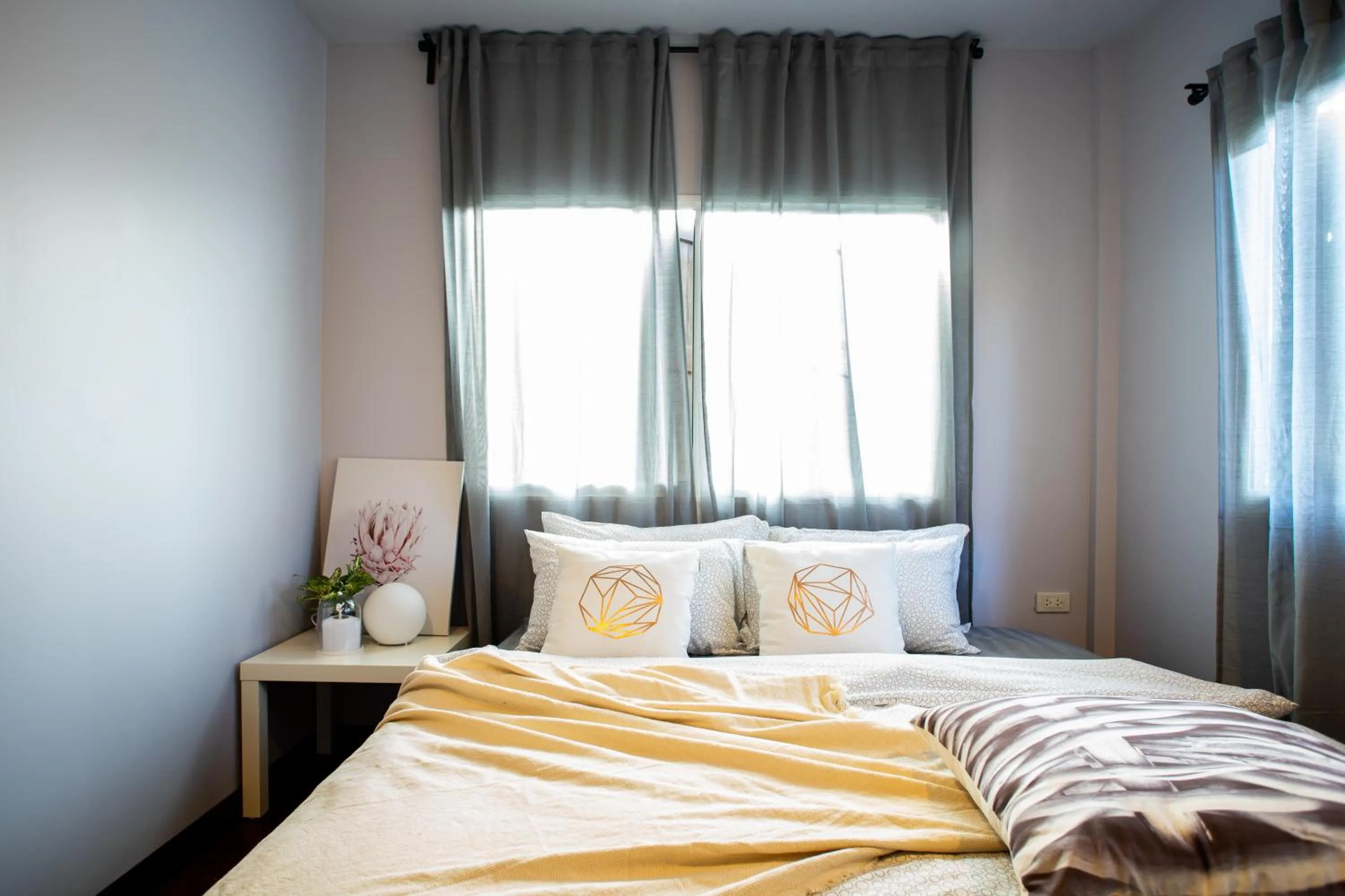 Bed in Mini-ME Home, A Cozy Entire House in Old City