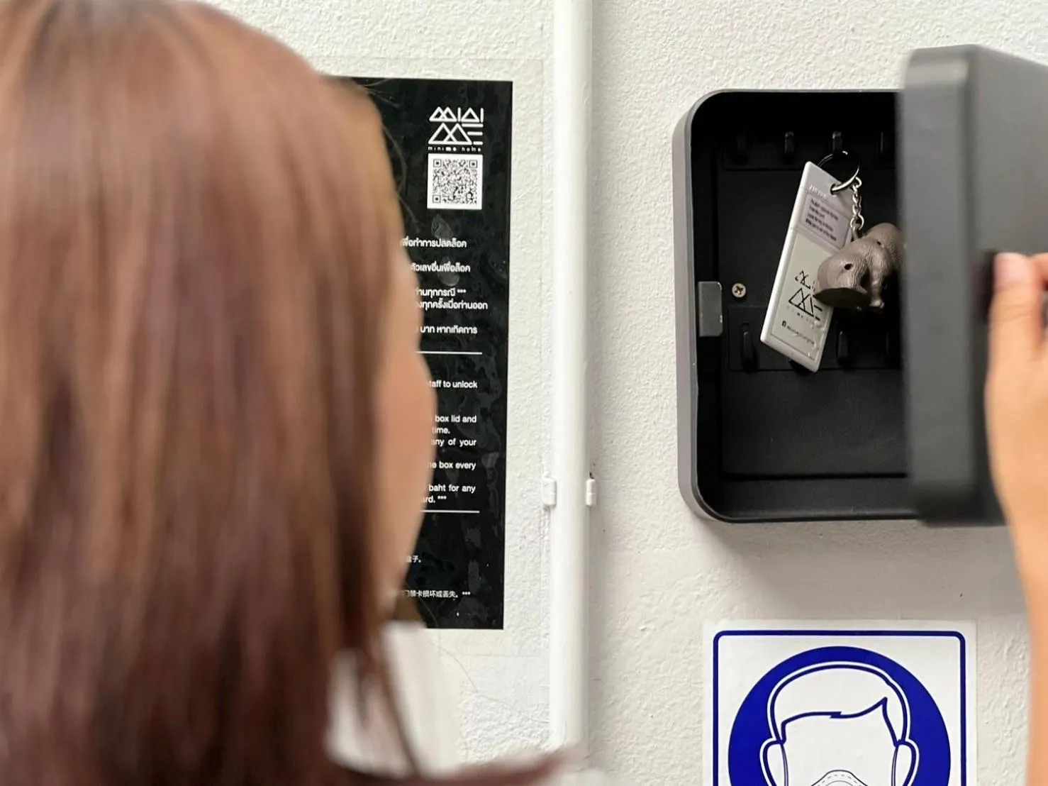 Facade/entrance in Mini-ME Home, A Cozy Entire House in Old City