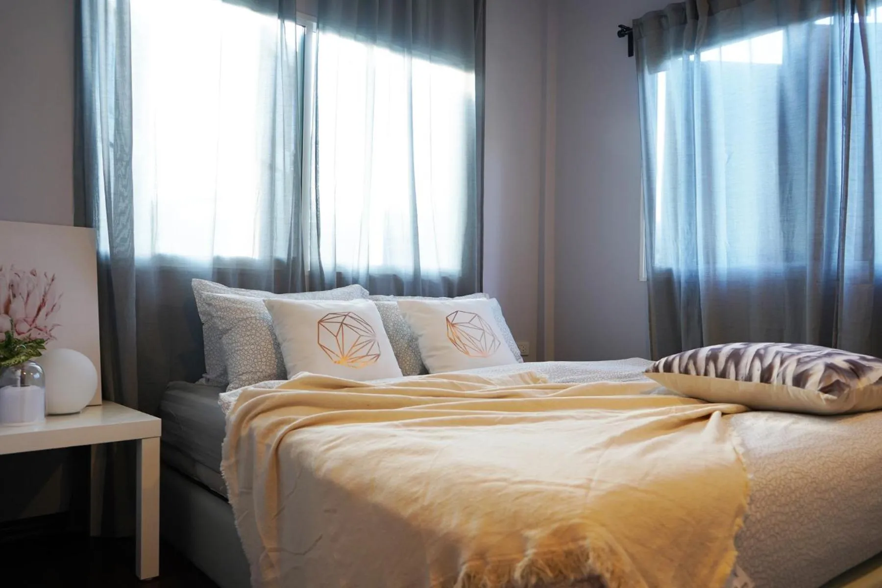 Bed in Mini-ME Home, A Cozy Entire House in Old City