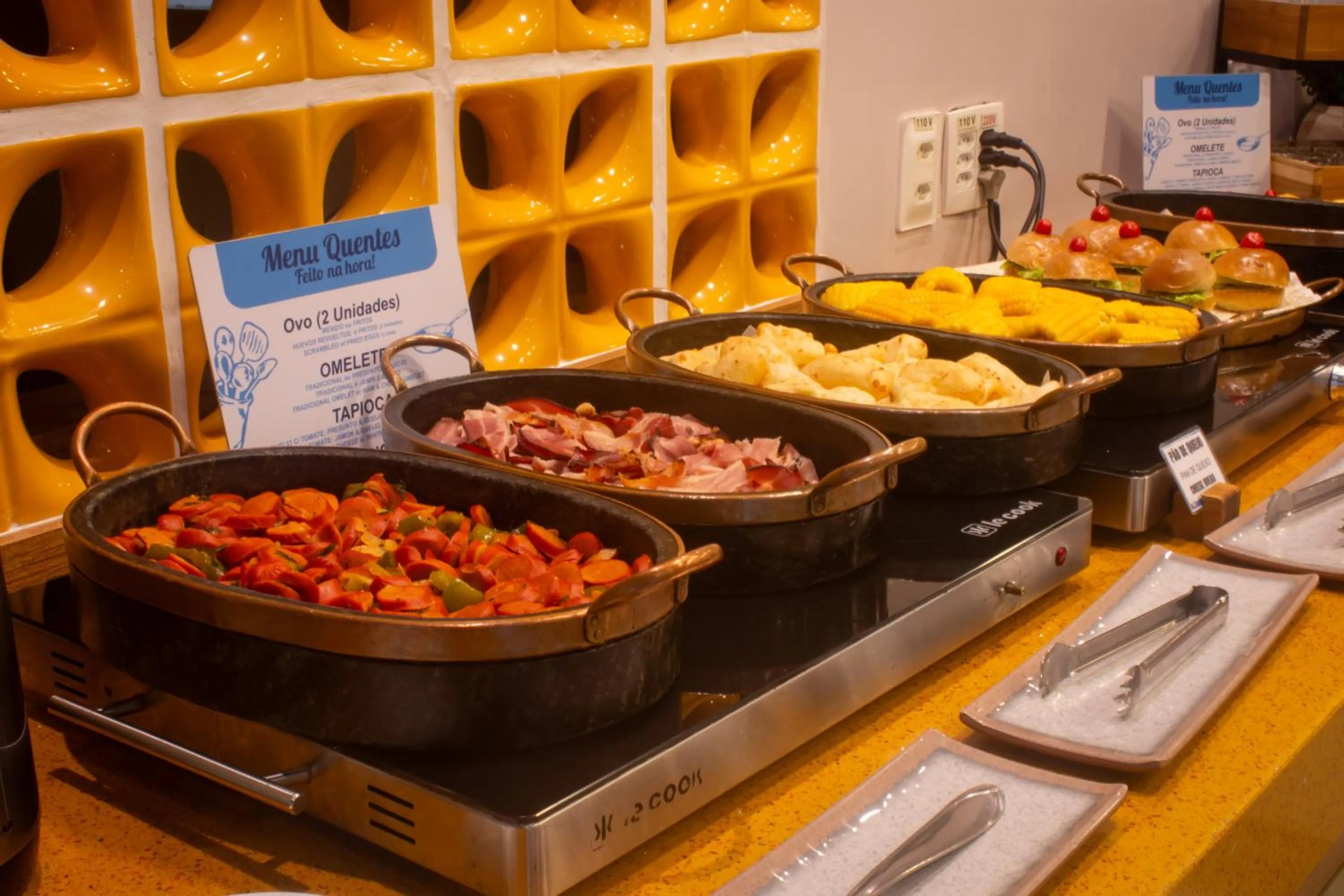 Breakfast in Hotel Experience João Fernandes