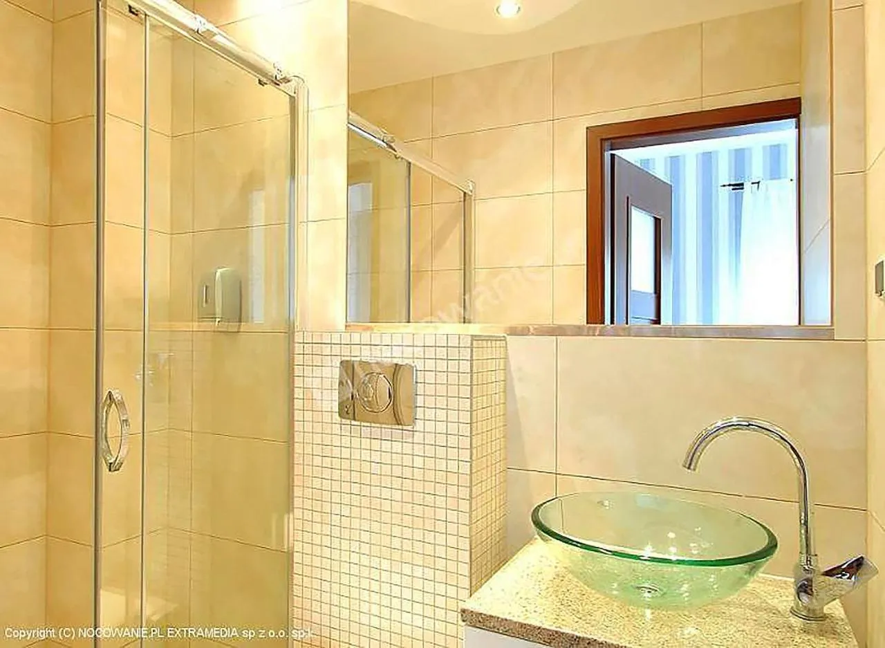 Shower in Willa Karolinka