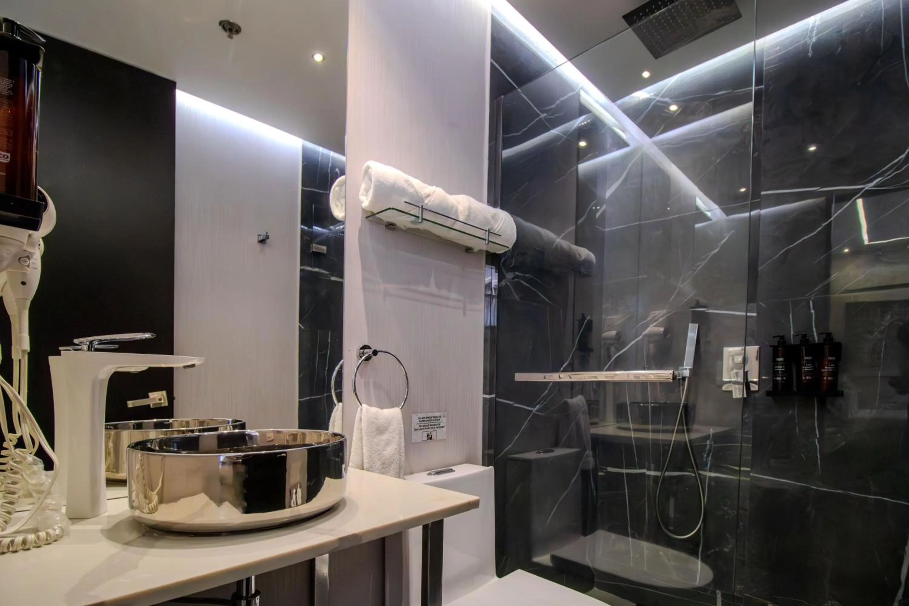 Bathroom in Haven, A Design Hotel