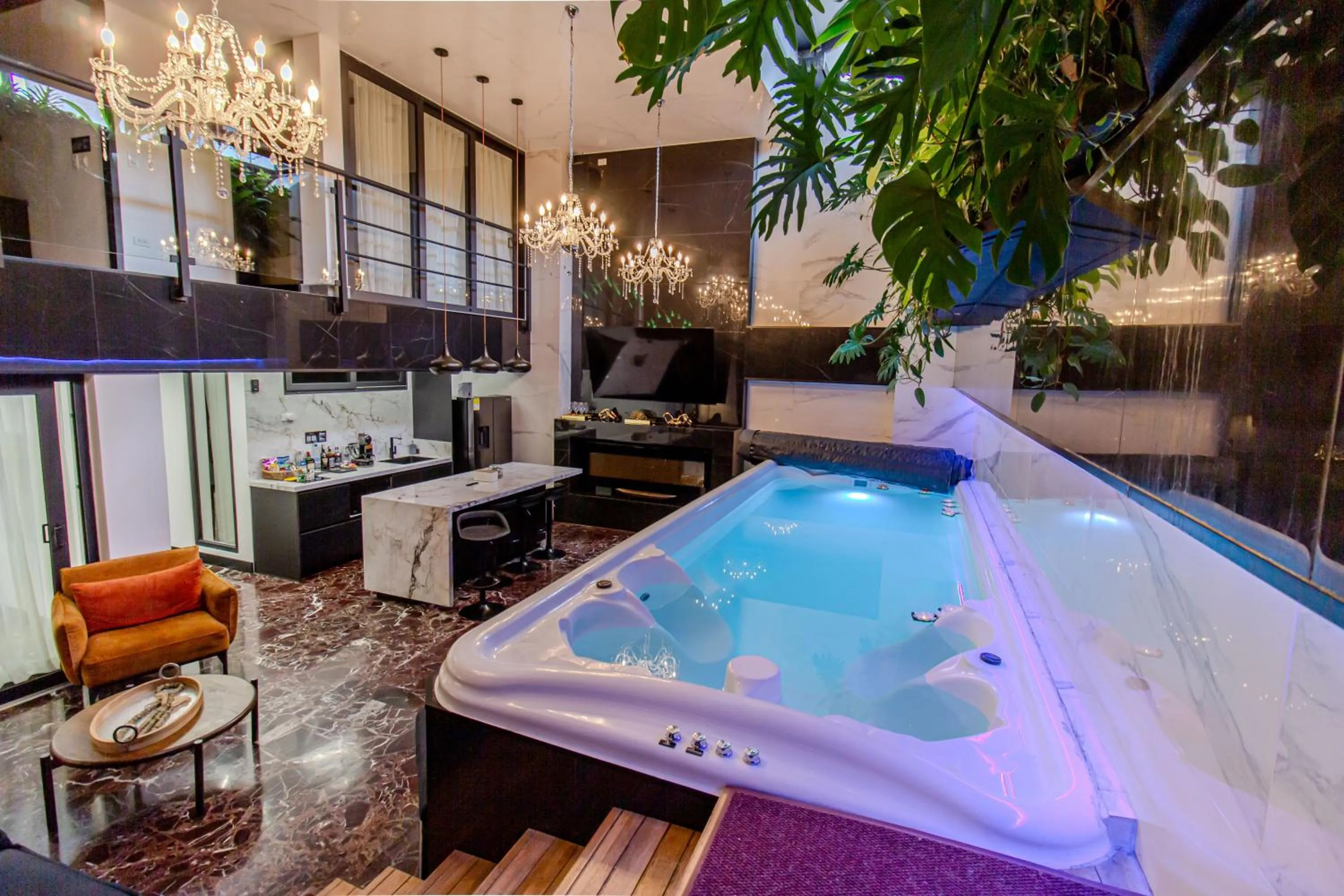 Hot Tub in Haven A Design Hotel