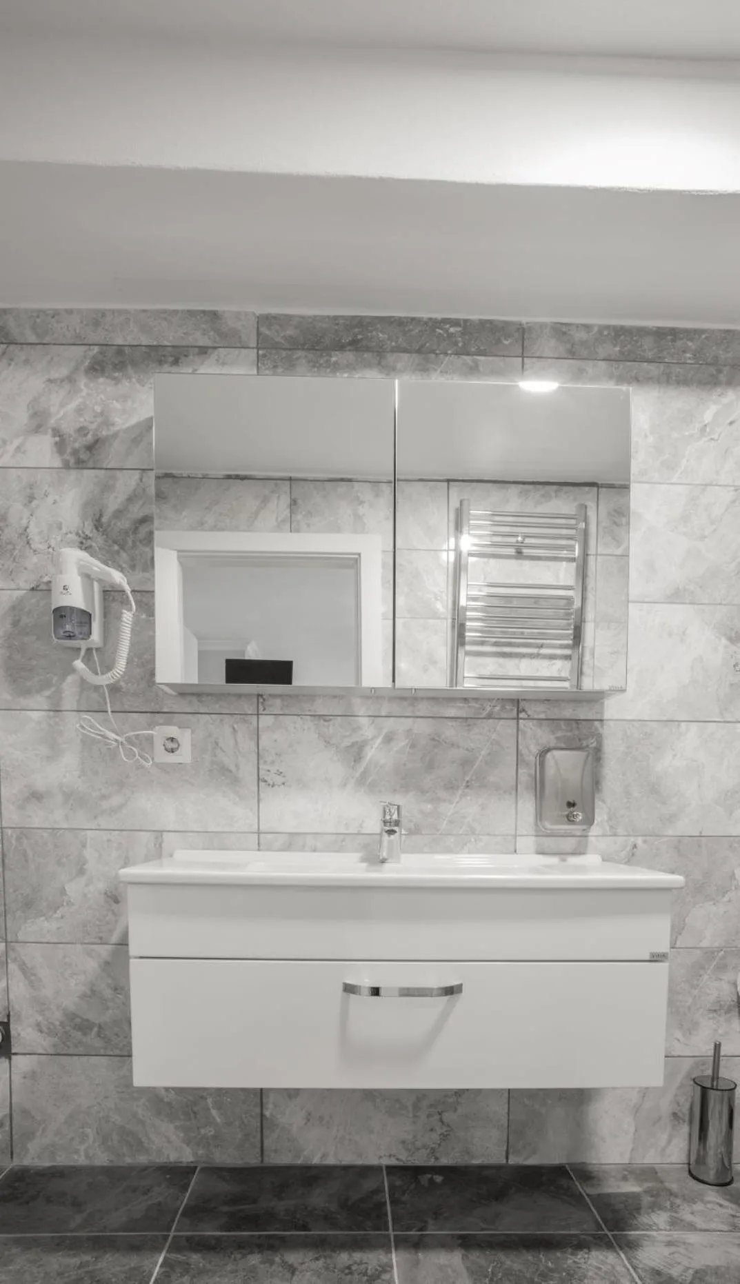 Bathroom in Emin Residence