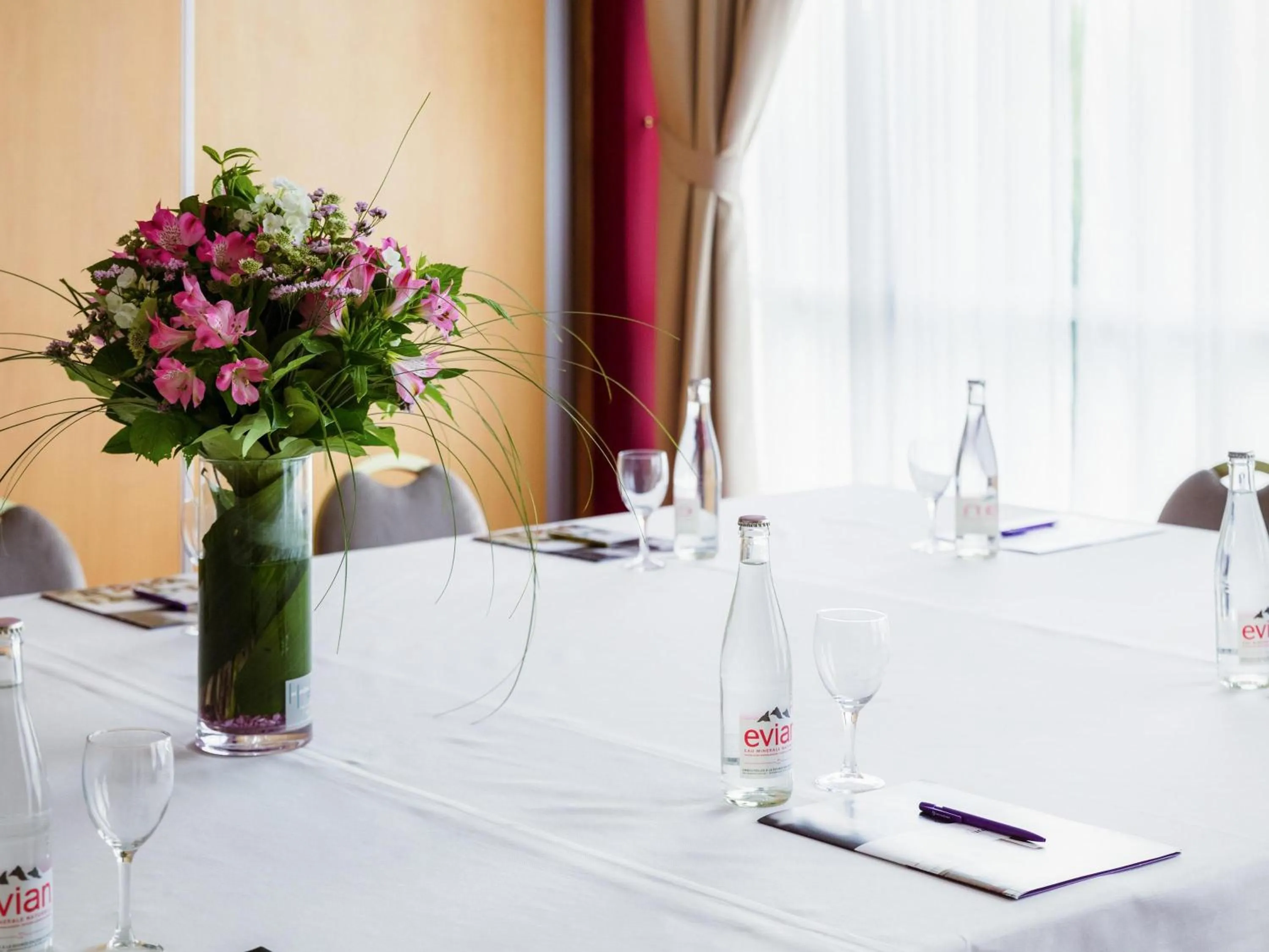Meeting/conference room in Mercure Nevers Pont De Loire