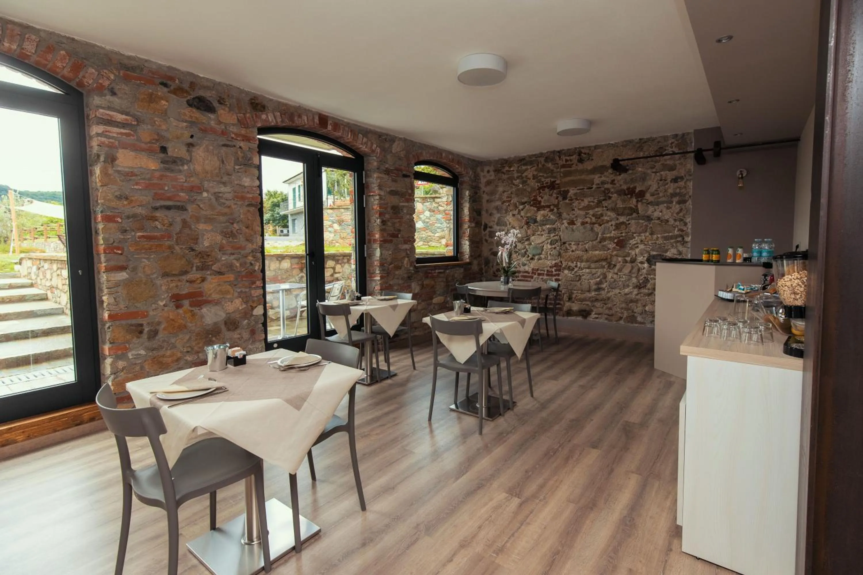 Continental breakfast in Er Mirin - Il Mulino di Carcare Hotel