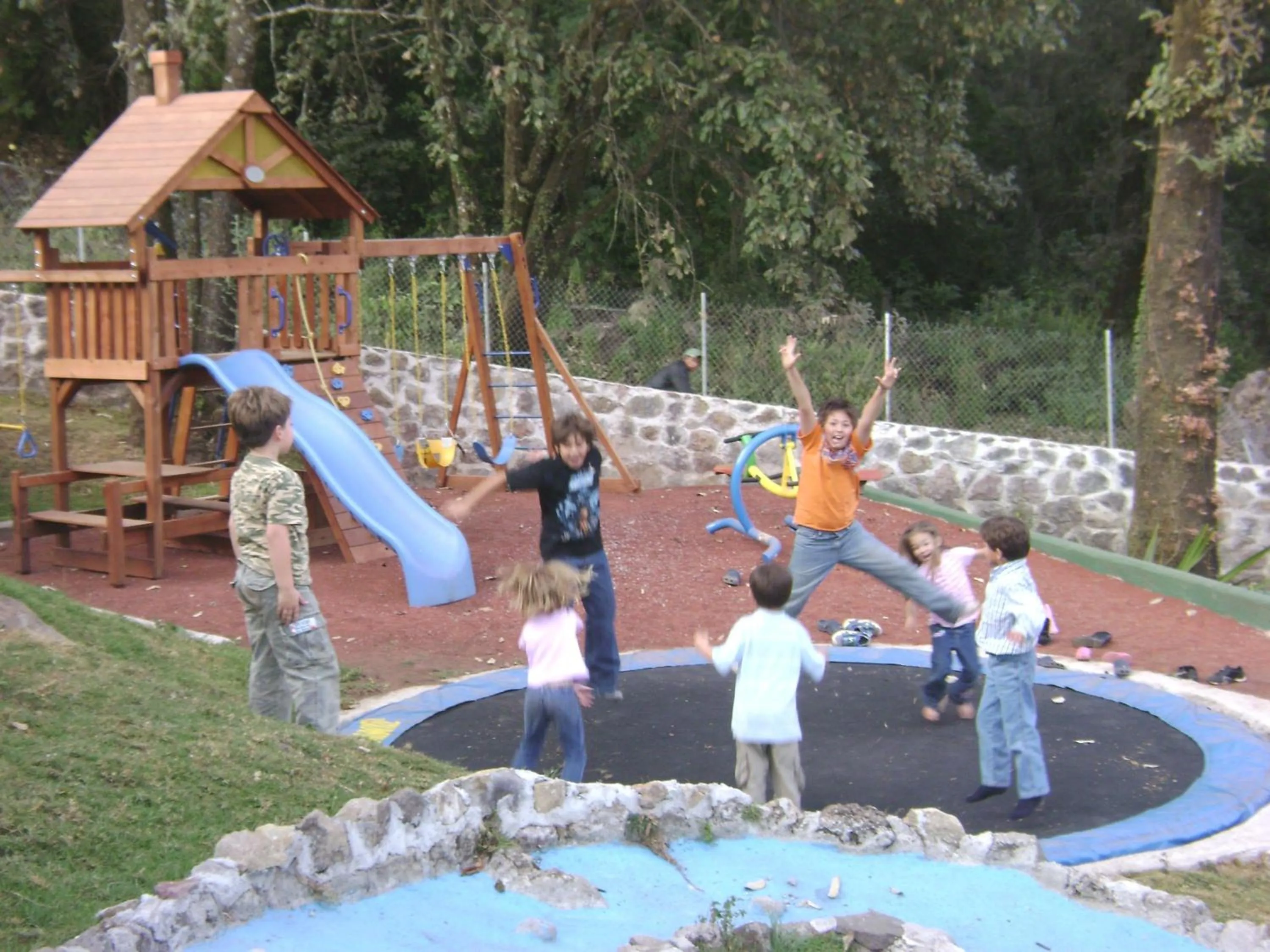 Children play ground in Cabañas El Estribo Hotel
