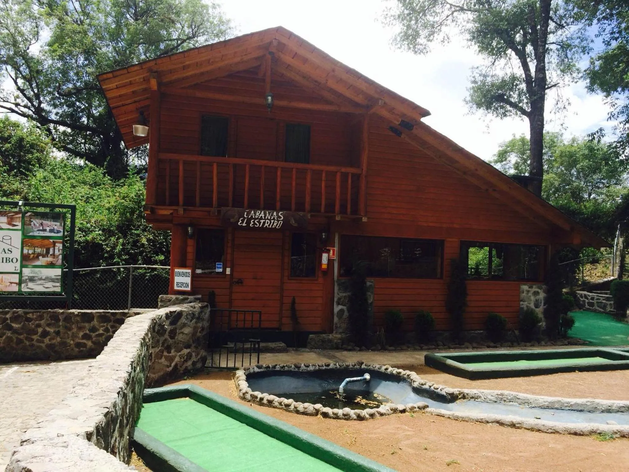 Lobby or reception in Cabañas El Estribo Hotel