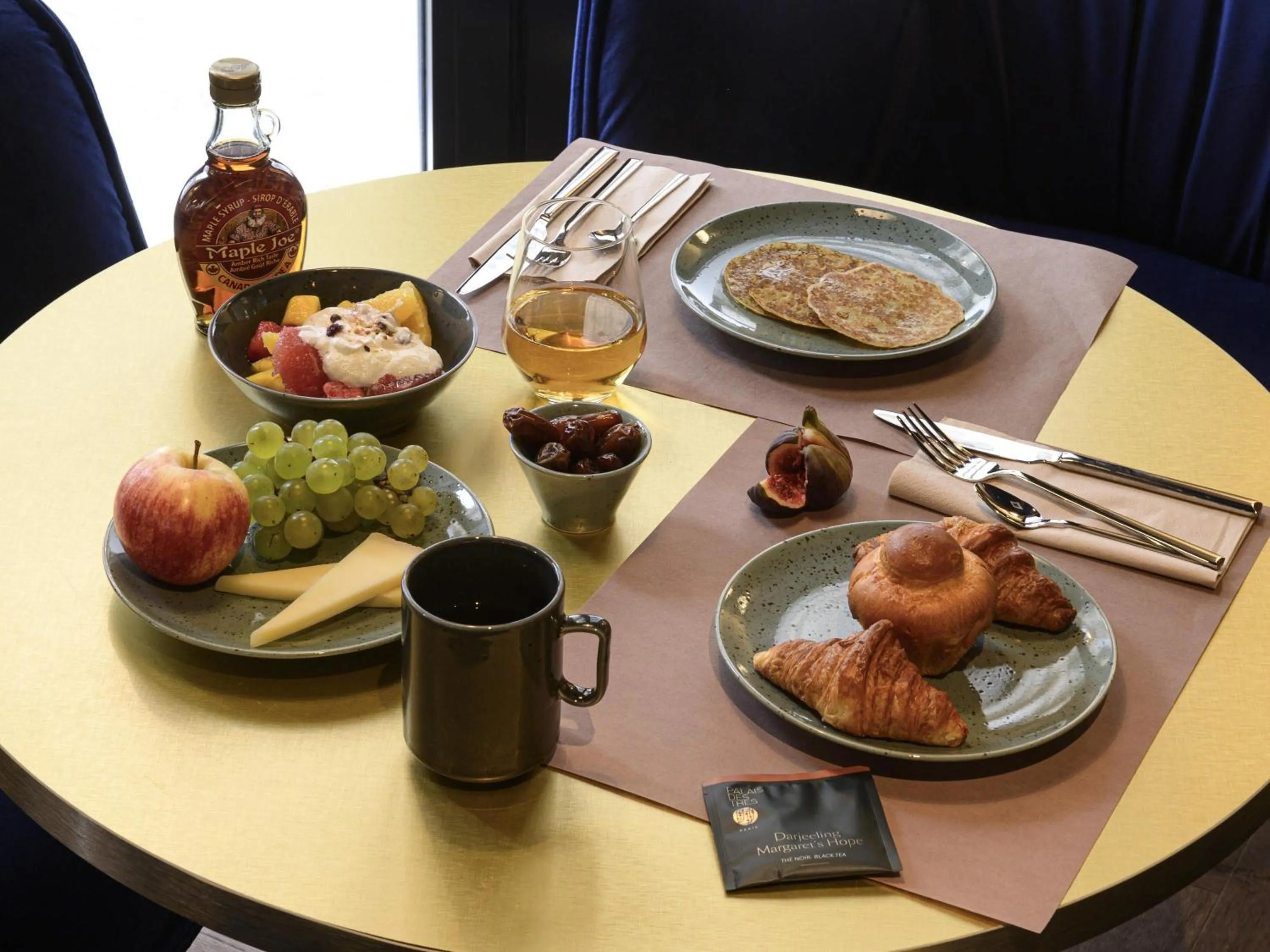 Breakfast in Mercure Paris Opera Lafayette