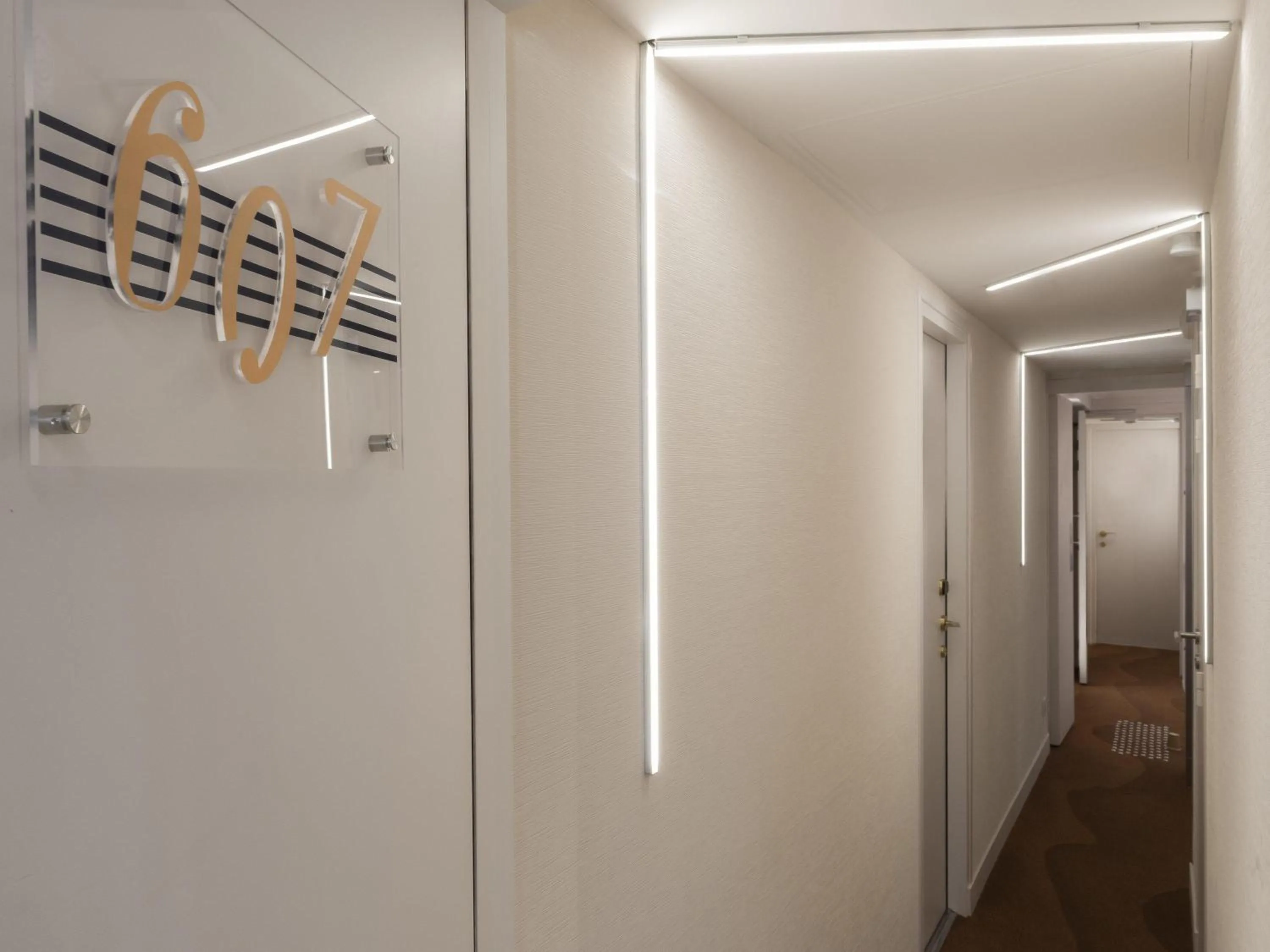 Bedroom in Mercure Paris Opera Lafayette