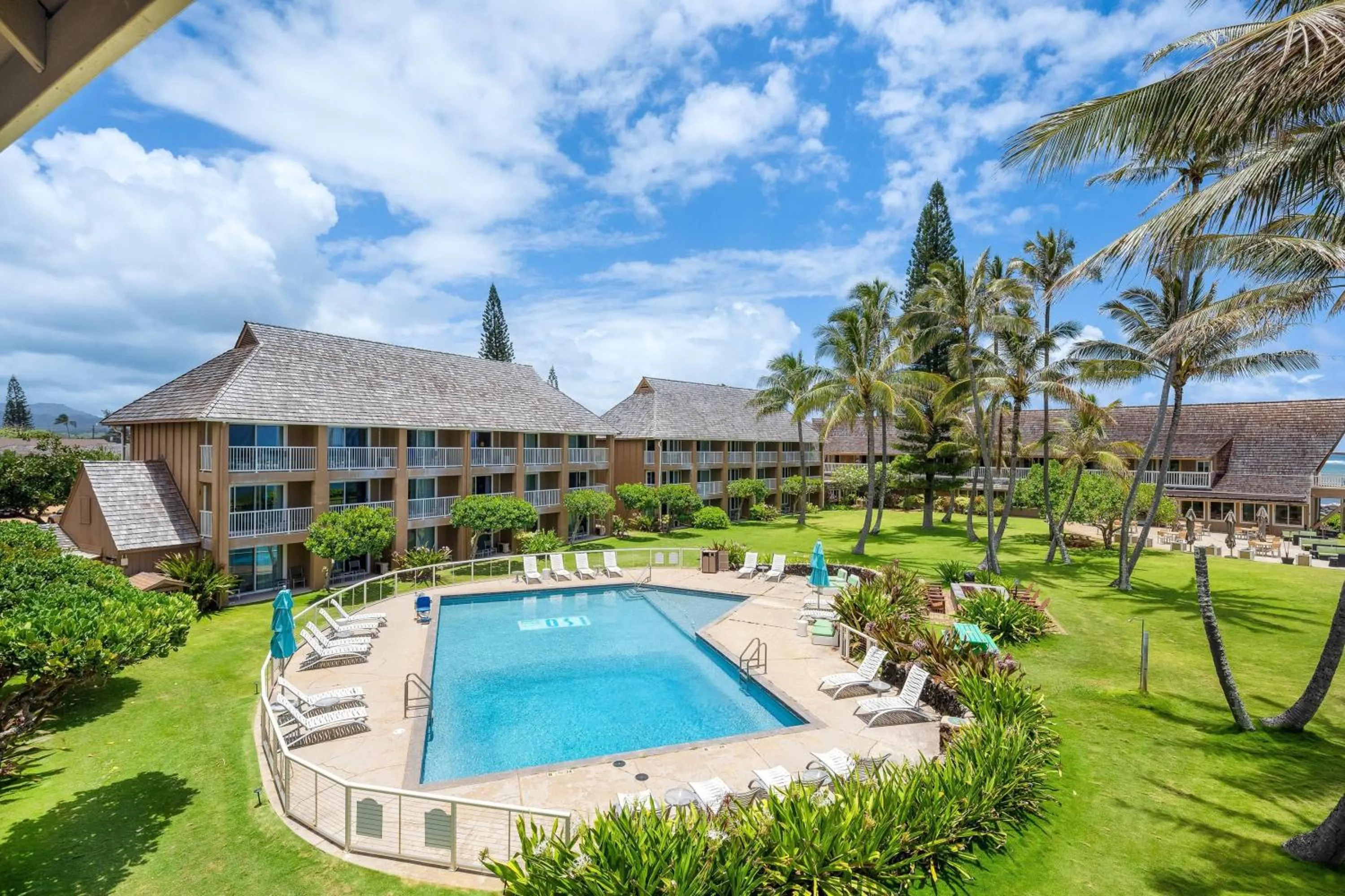 Photo of the whole room in THE ISO HOTEL, Trademark Collection by Wyndham