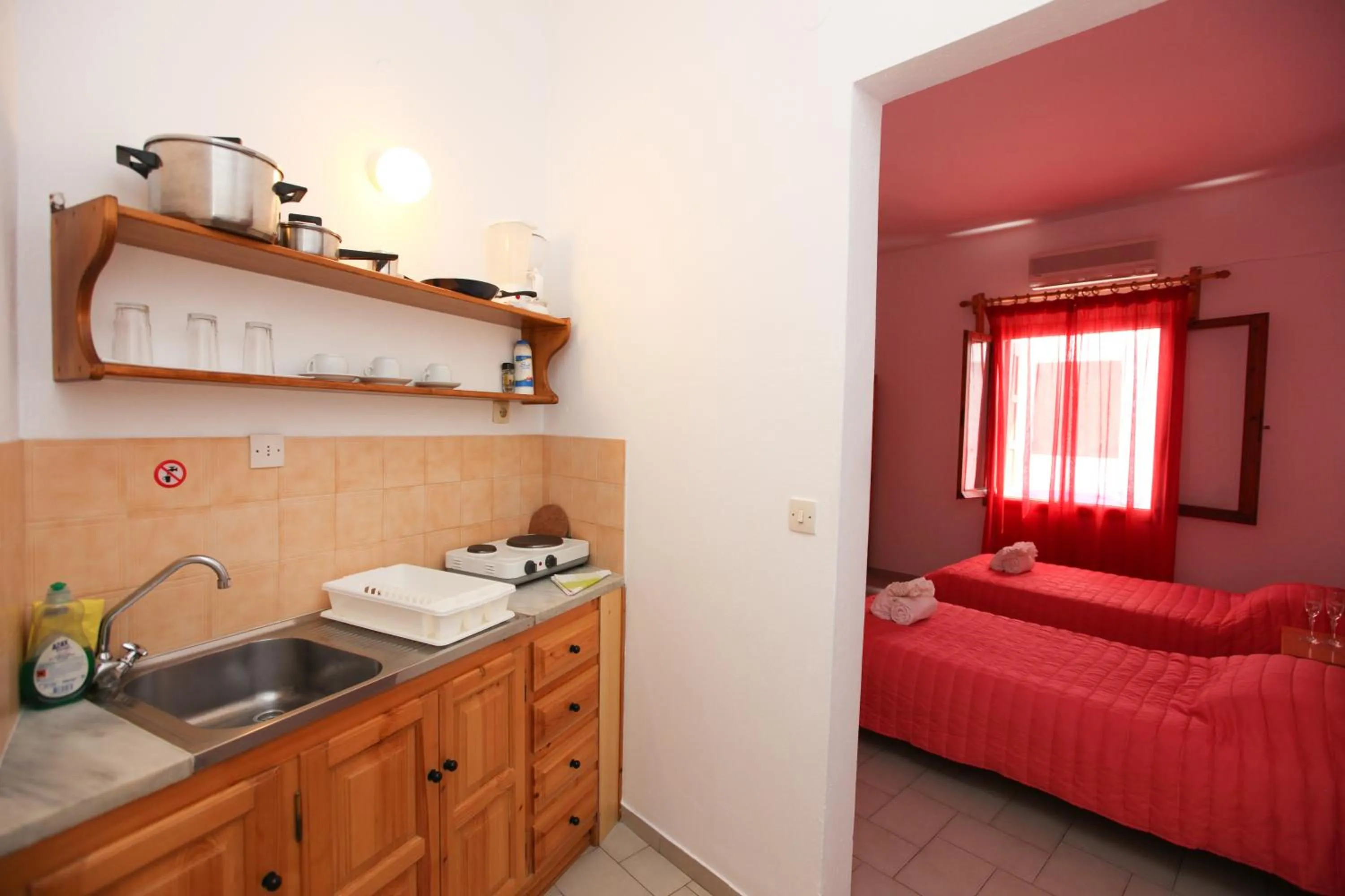 Photo of the whole room in Skiathos House