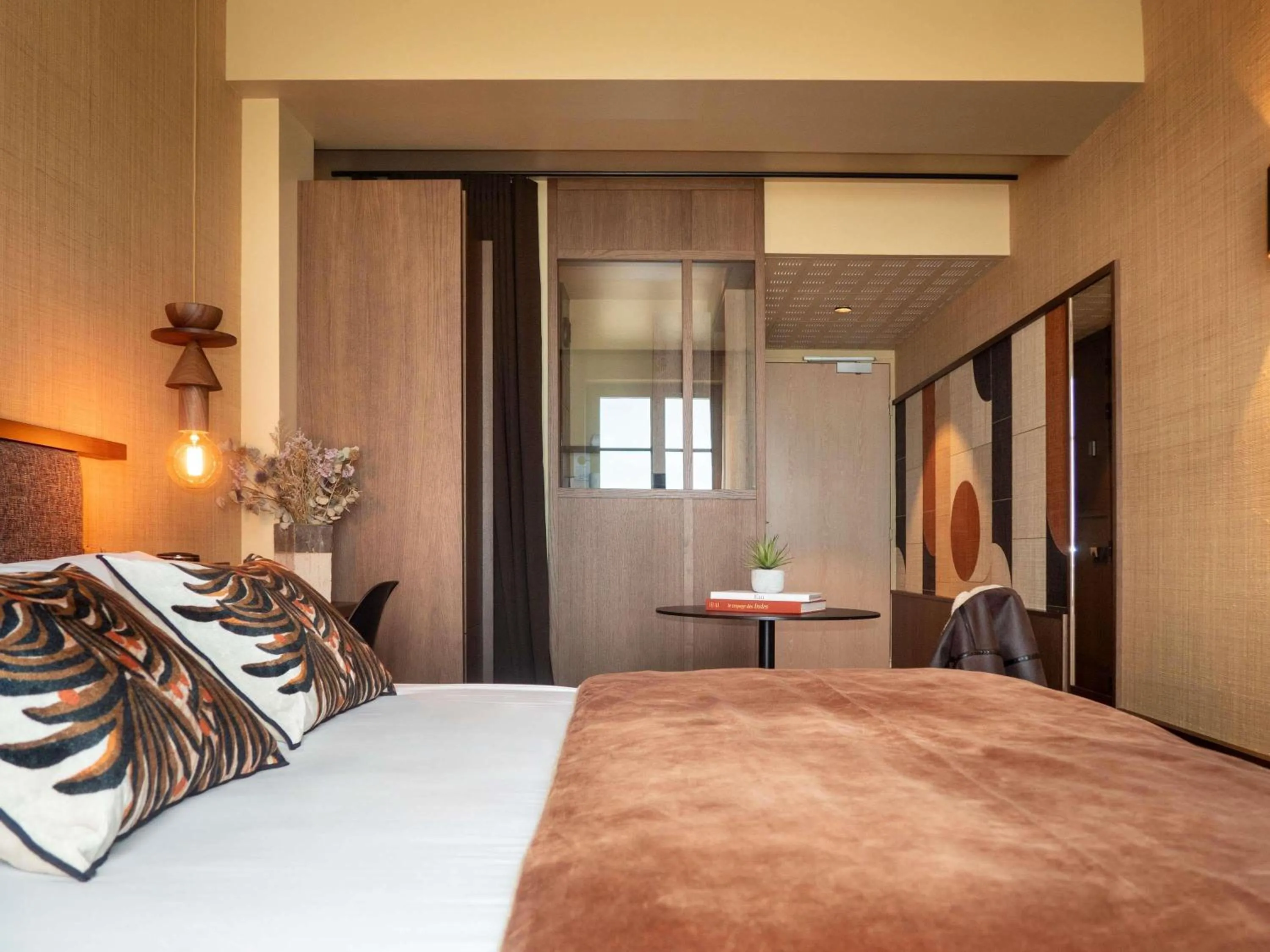 Bedroom, Bed in Mercure St Malo Front de Mer