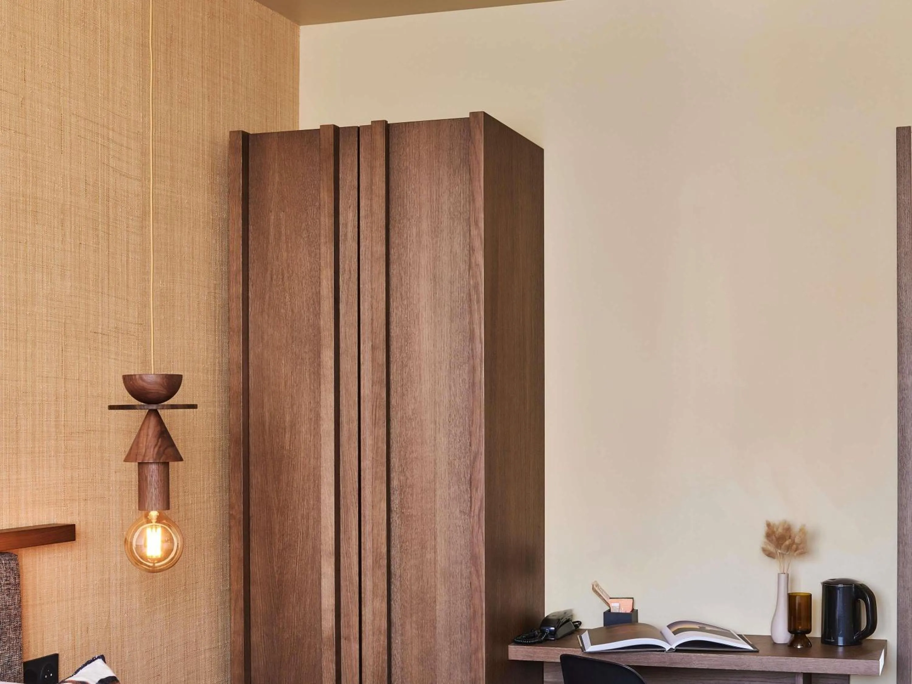 Bedroom in Mercure St Malo Front de Mer