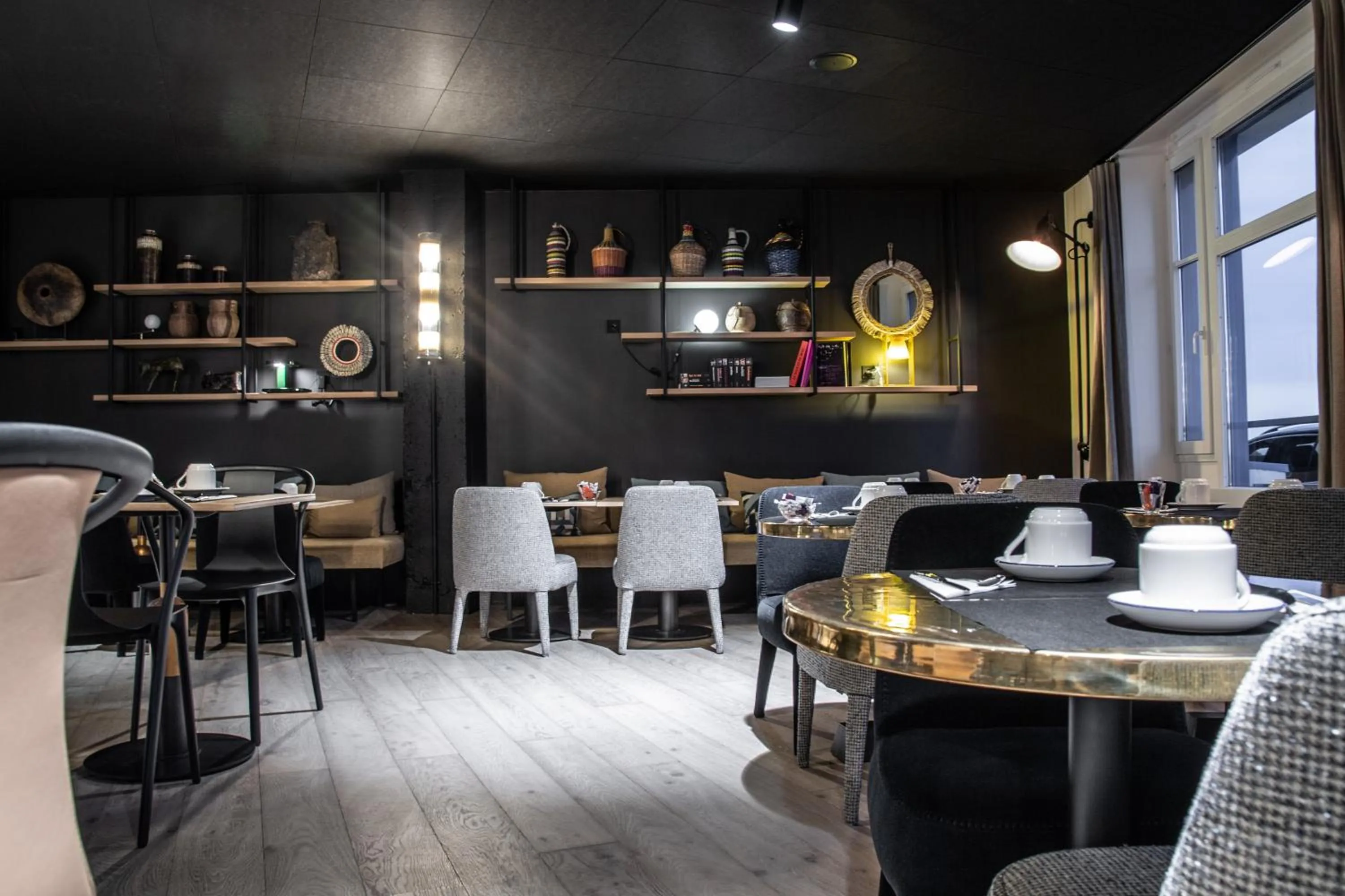 Restaurant/places to eat in Mercure St Malo Front de Mer