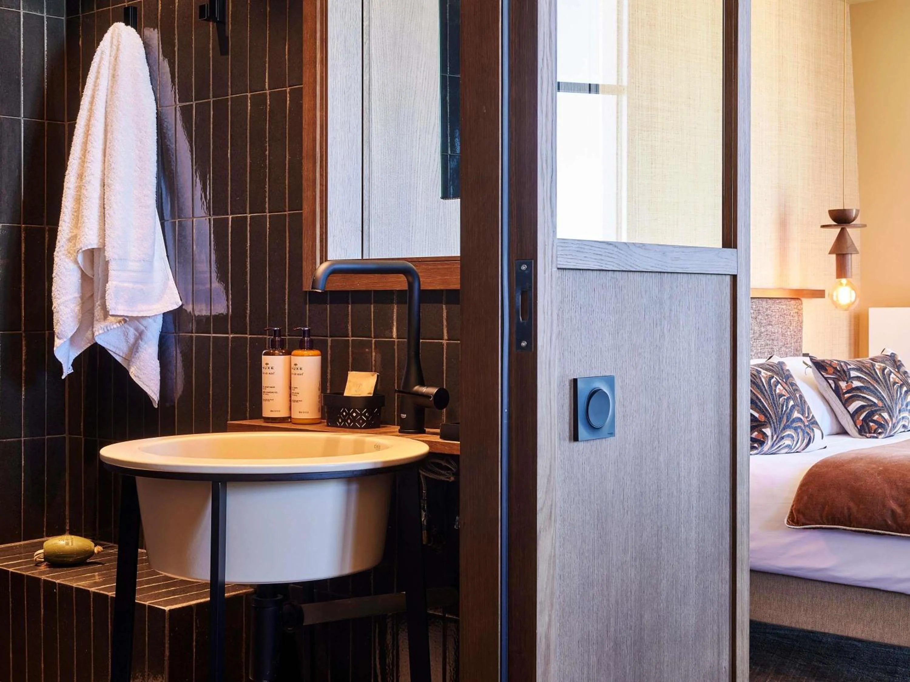 Photo of the whole room, Bed in Mercure St Malo Front de Mer