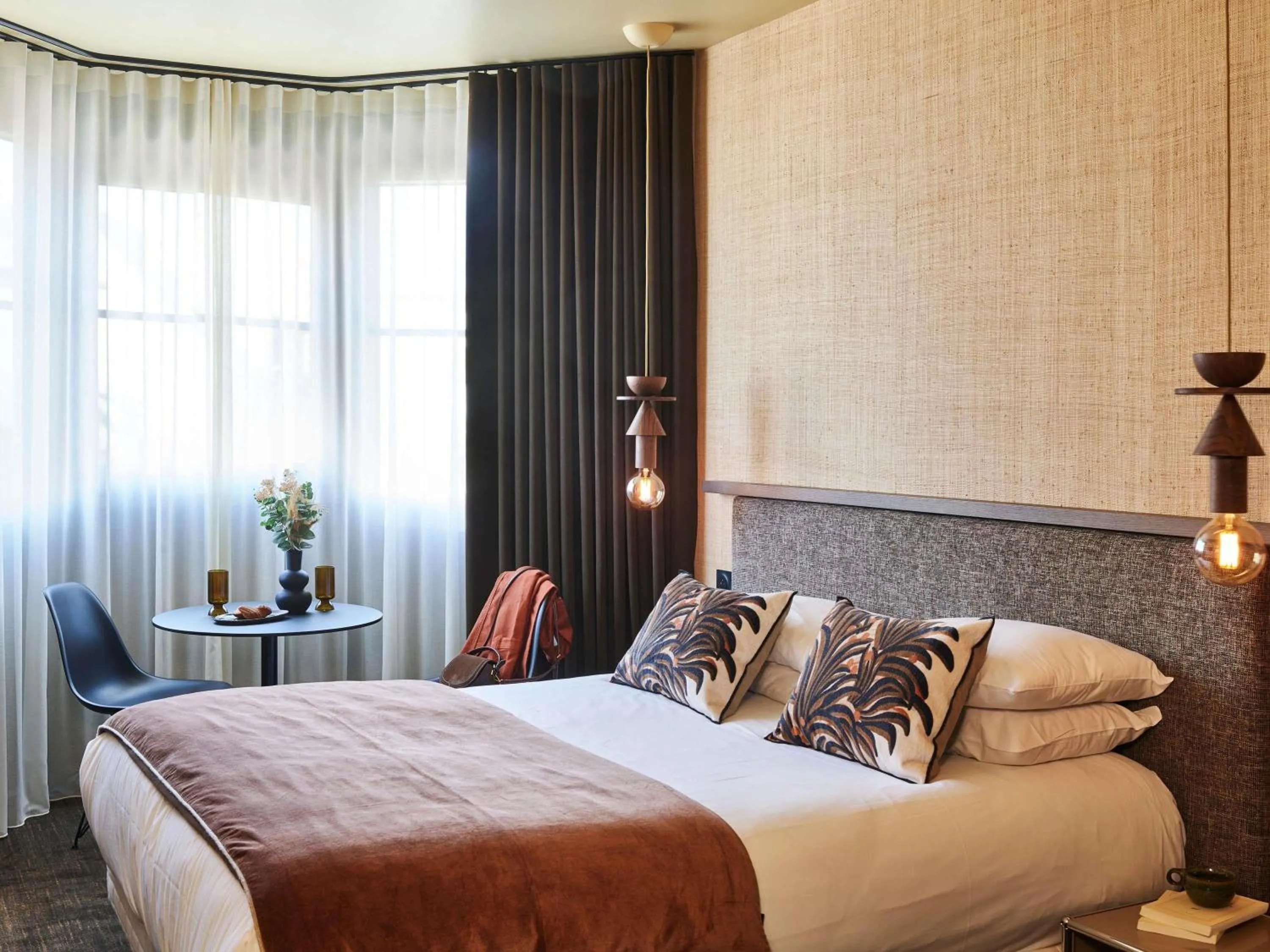 Bedroom, Bed in Mercure St Malo Front de Mer