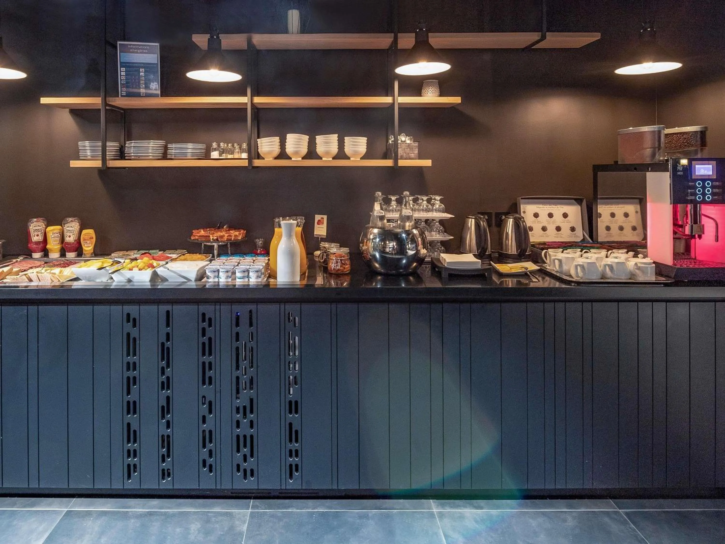 Breakfast in Mercure St Malo Front de Mer