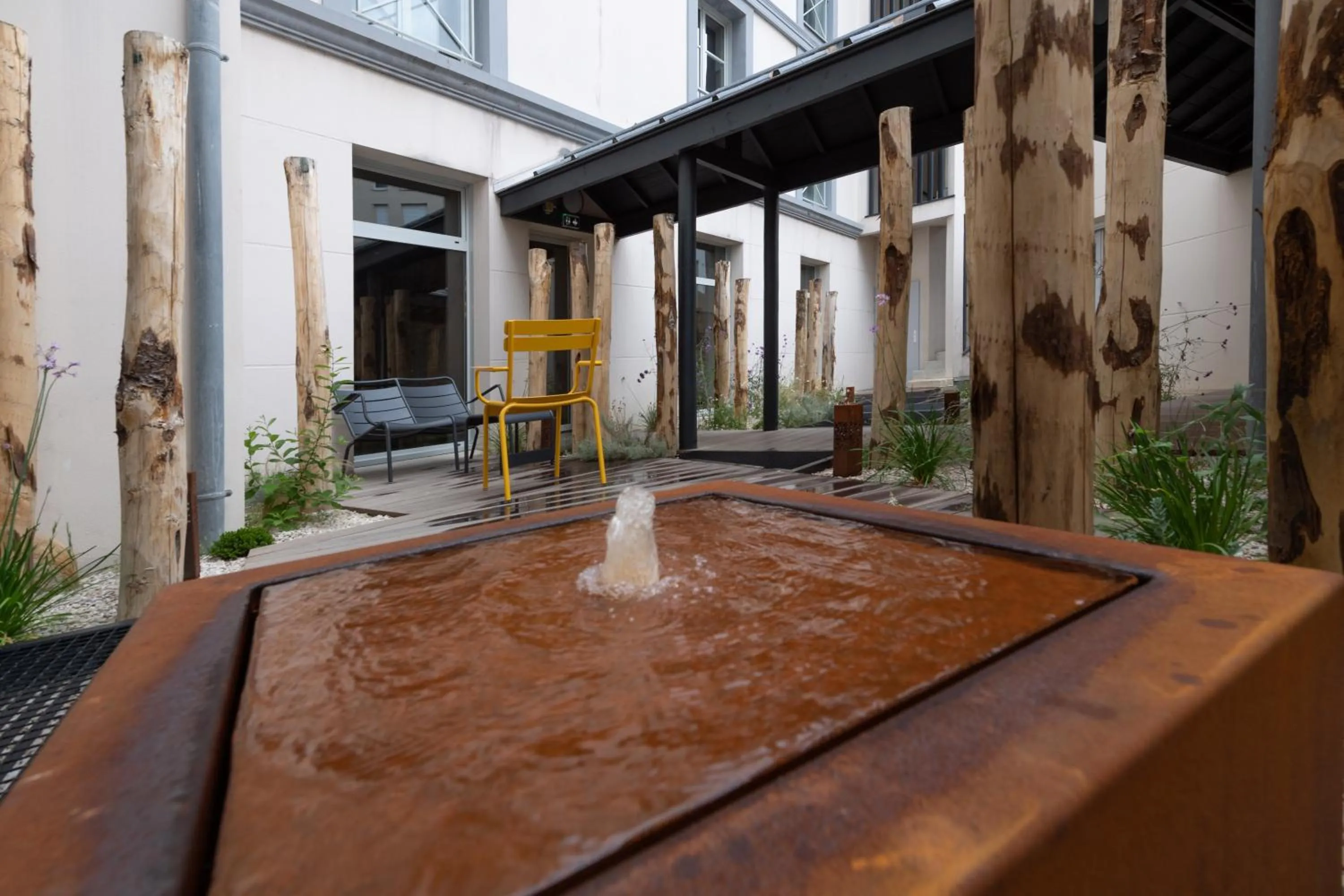 Patio in Mercure St Malo Front de Mer