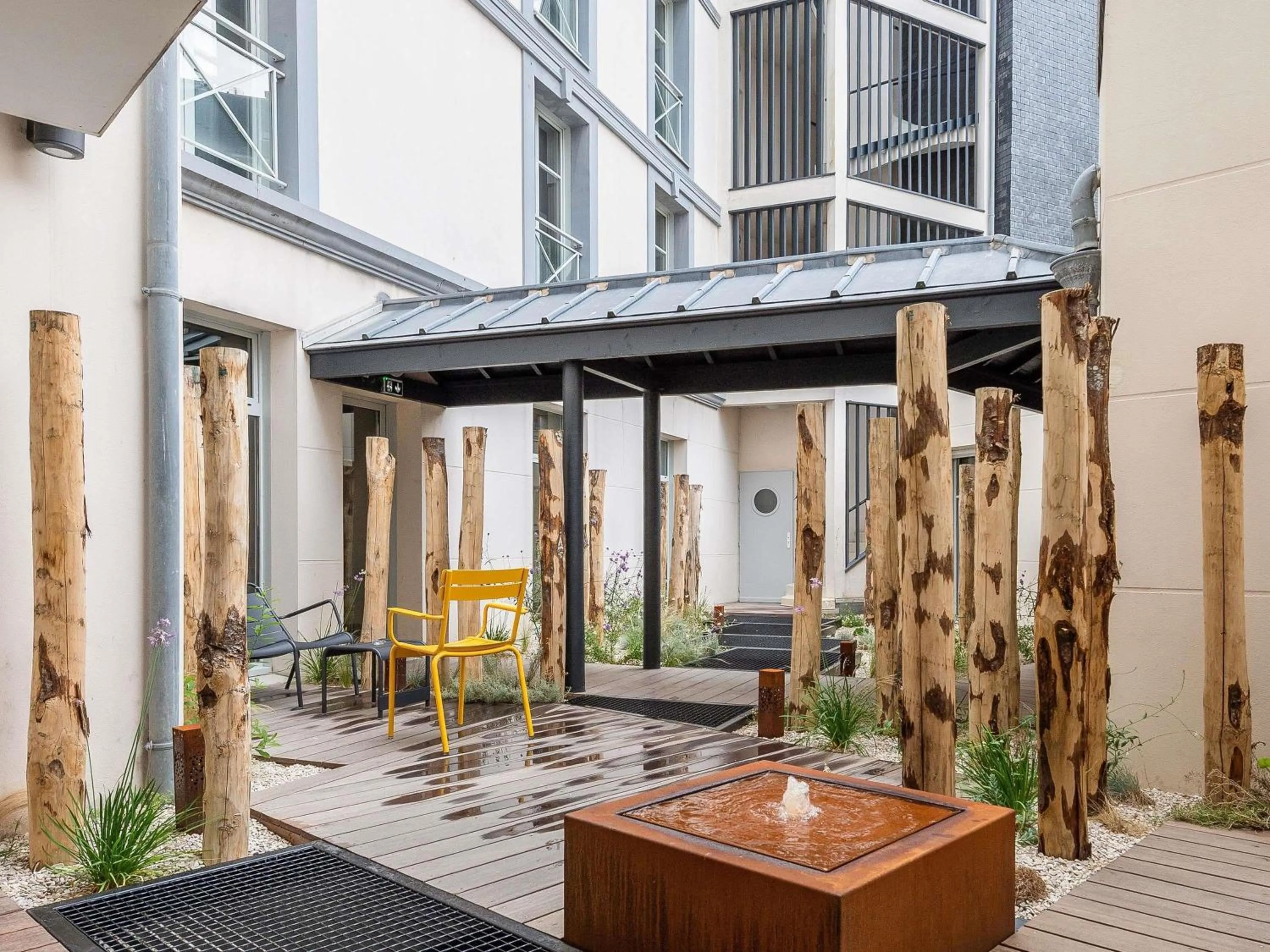 Property building in Mercure St Malo Front de Mer