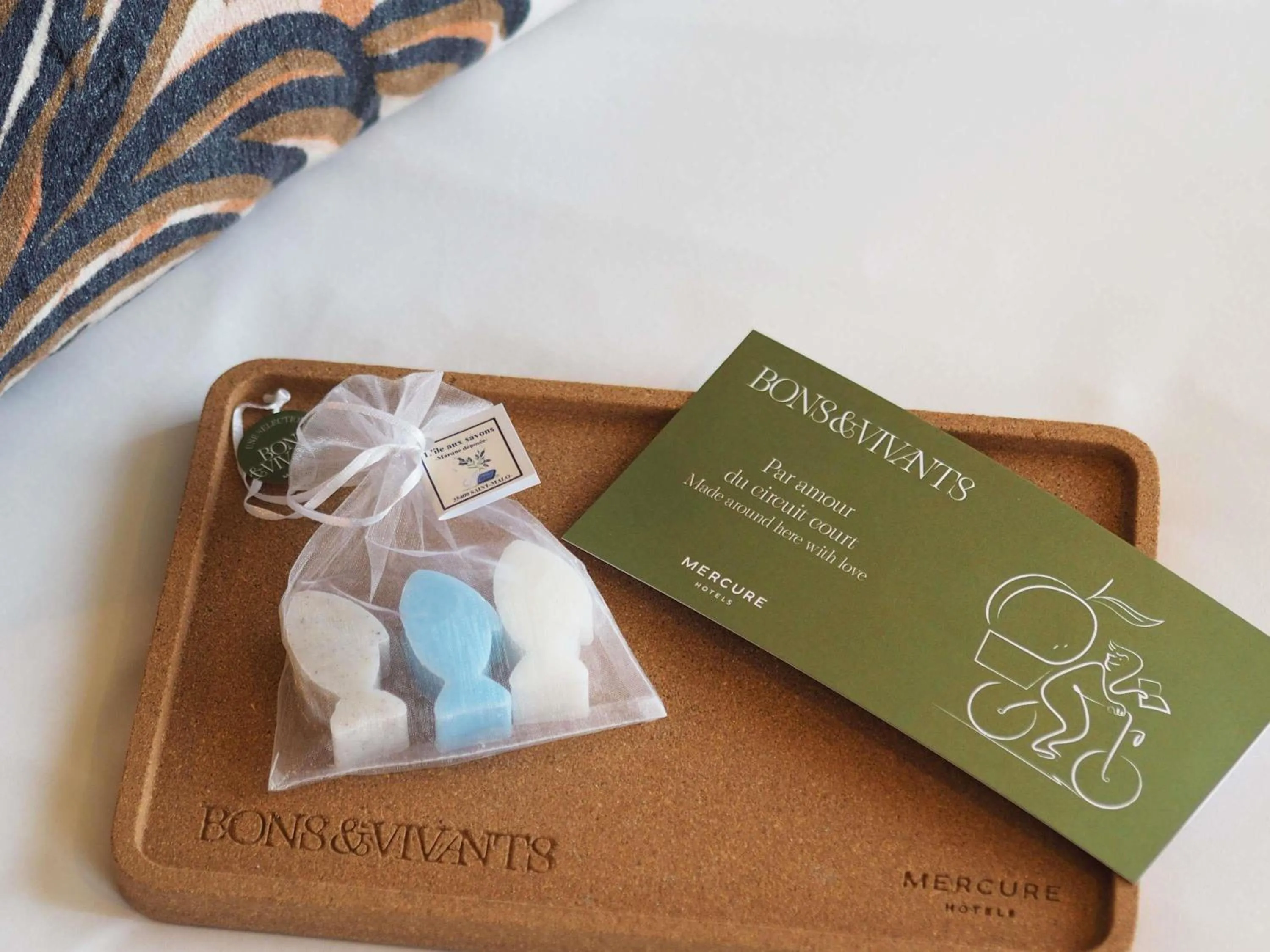 Bedroom in Mercure St Malo Front de Mer