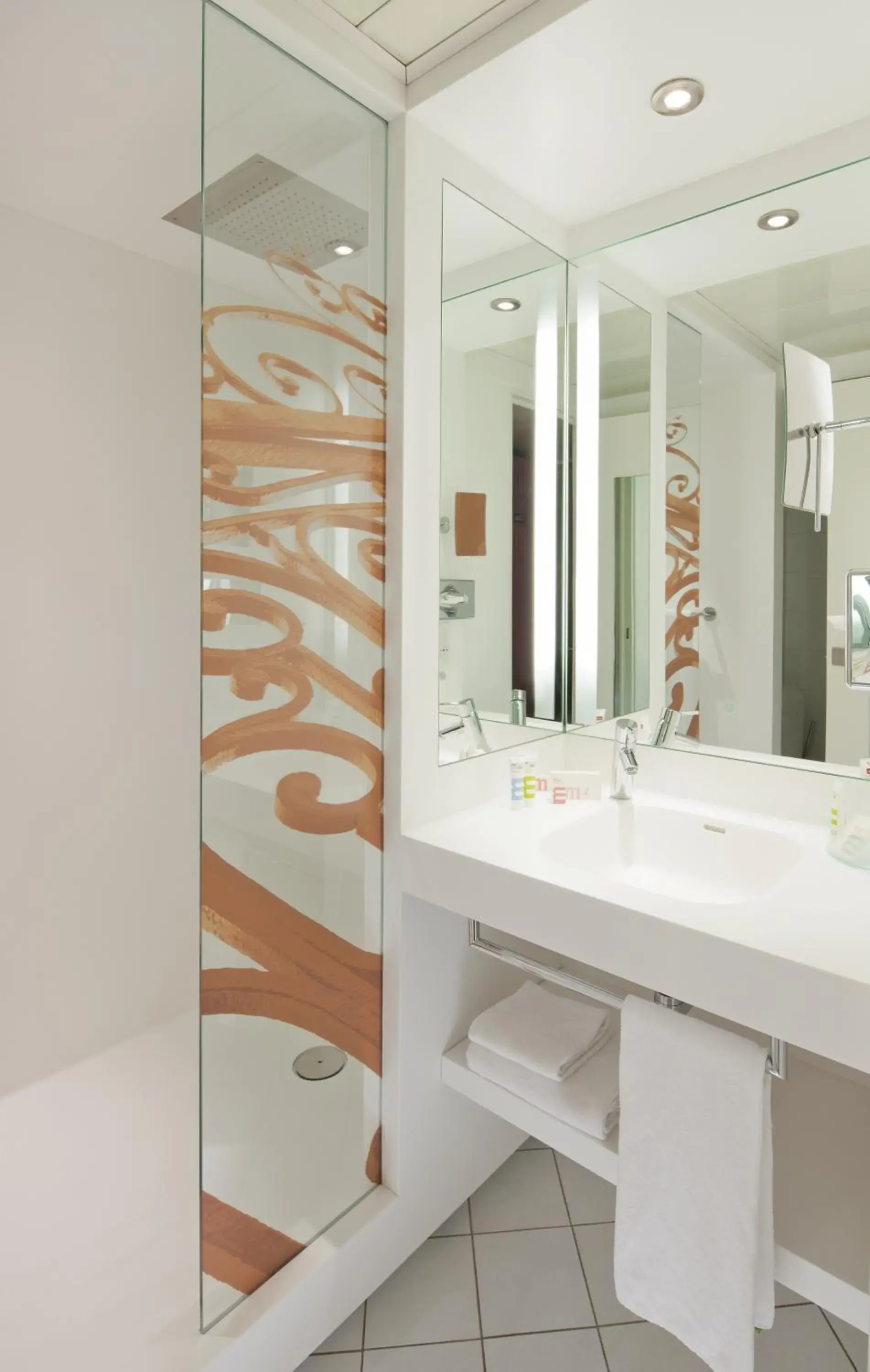 Classic  Twin Room in Mercure Chambéry Centre Classic  Twin Room in Mercure Chambéry Centre