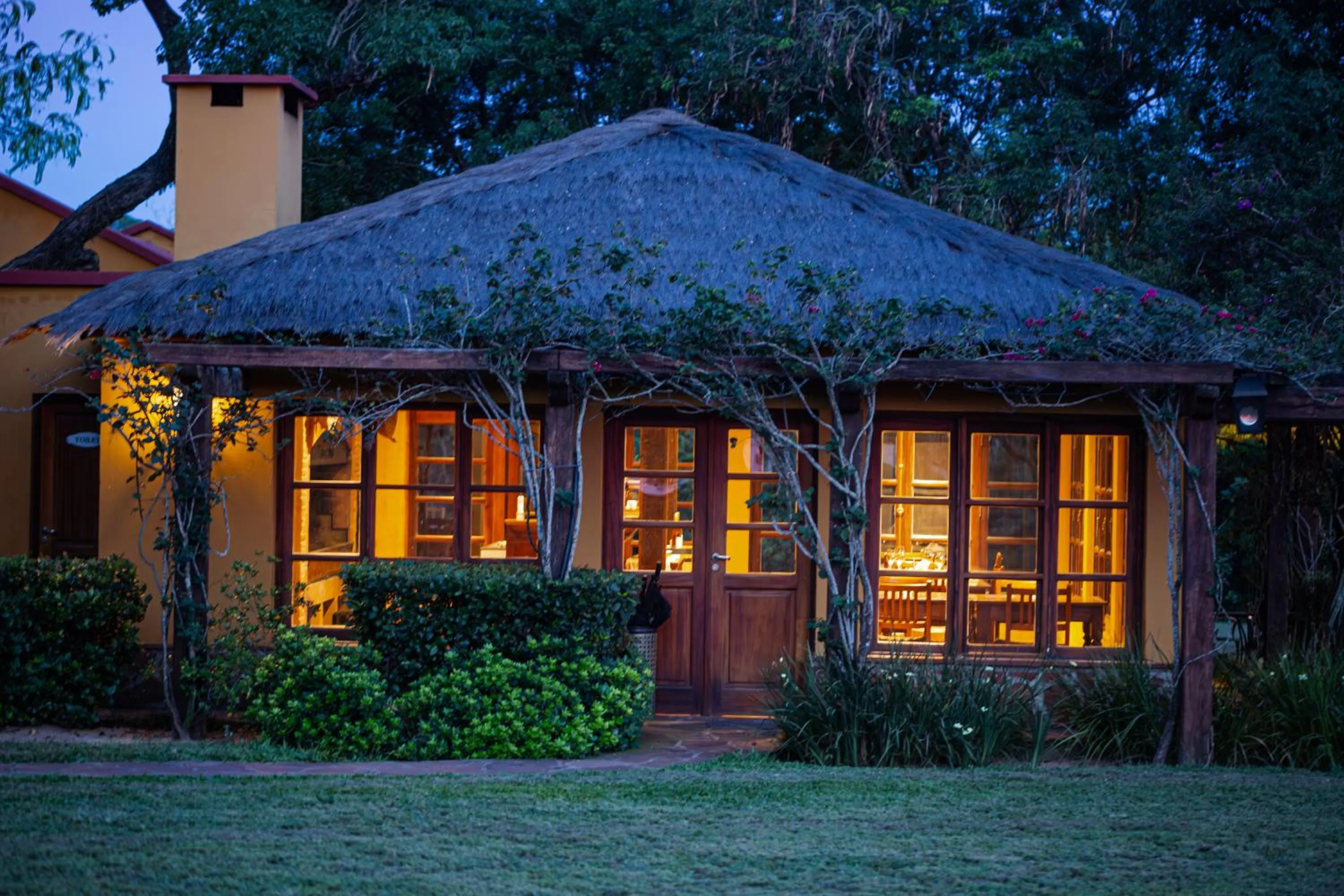 Restaurant/places to eat in El Tránsito Hotel Boutique