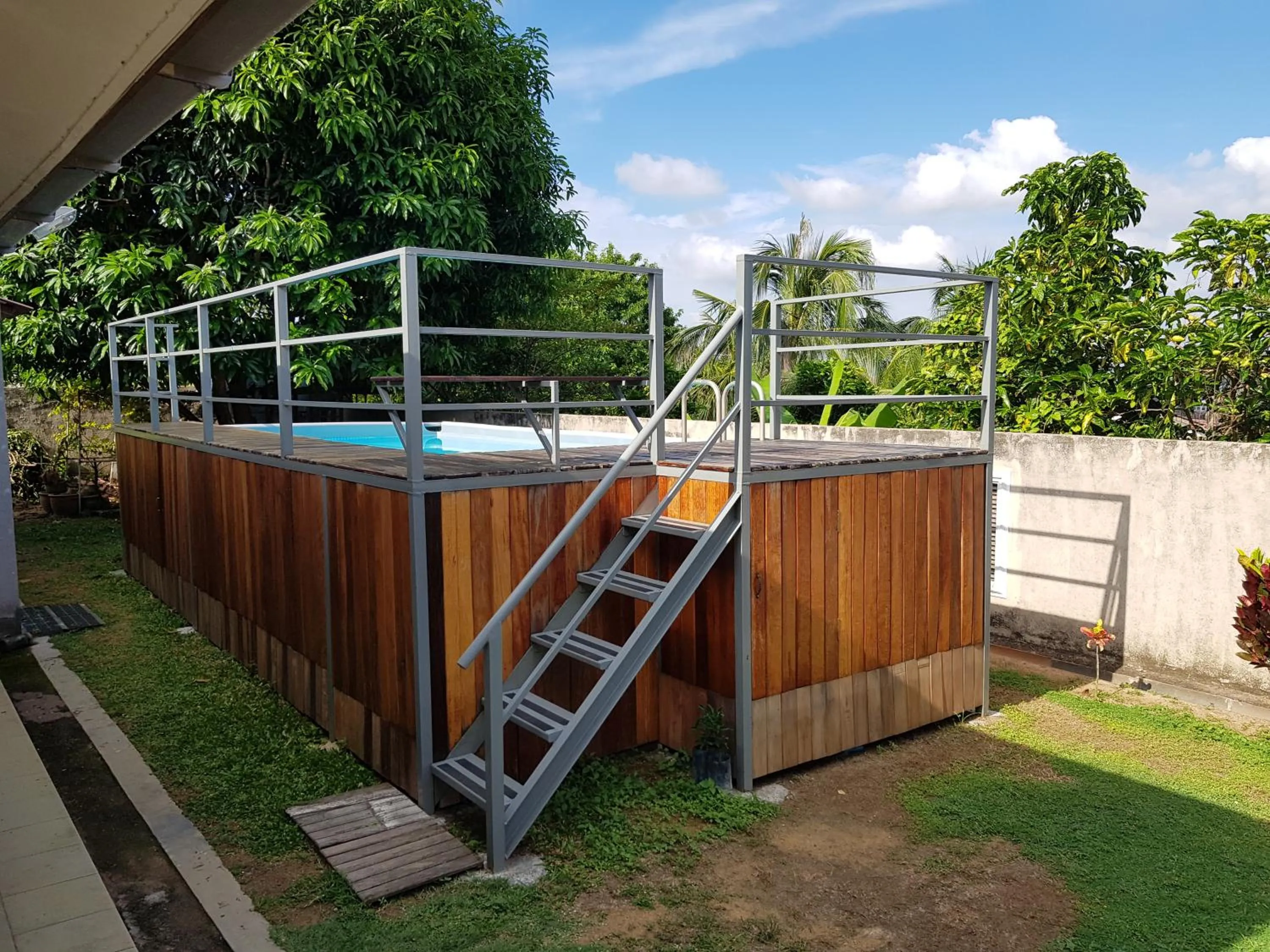 Swimming pool in Tiny House B&B