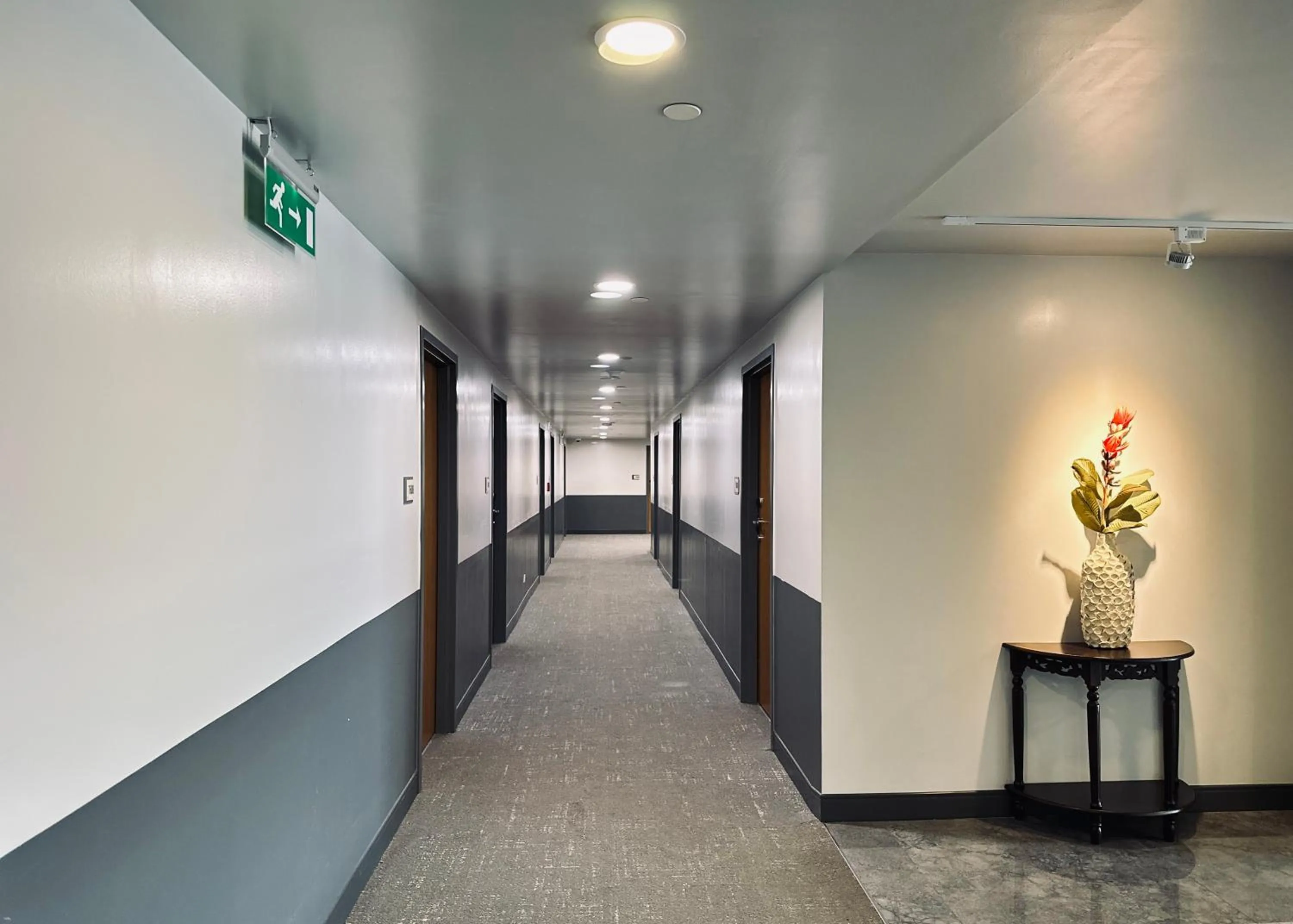 West Plaza Hotel at Lebuu Street