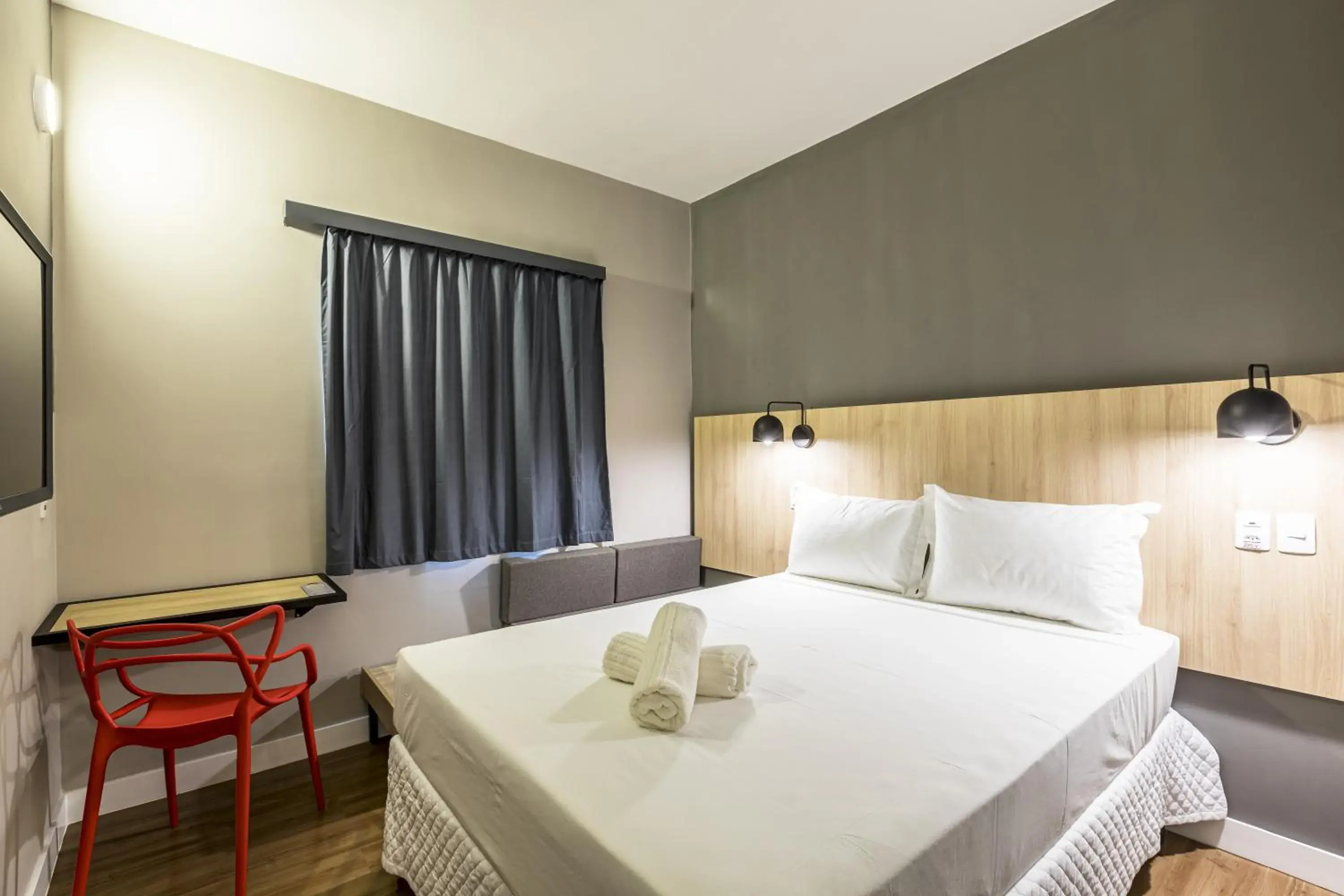 Double Room (2 Adults + 1 Child ) - single occupancy in Graal Inn Mairiporã Double Room (2 Adults + 1 Child ) - single occupancy in Graal Inn Mairiporã