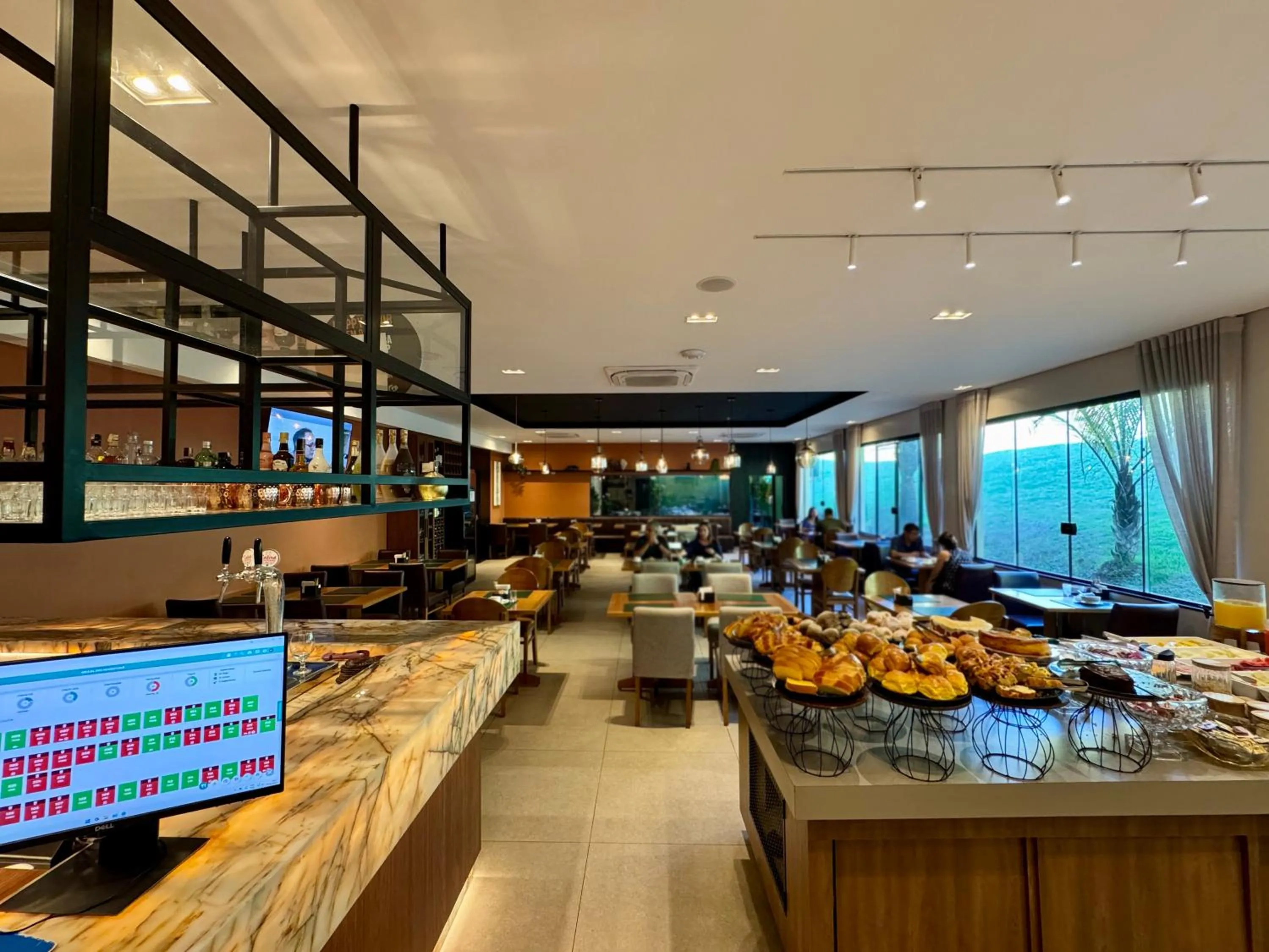 Restaurant/places to eat in Graal Inn Mairiporã