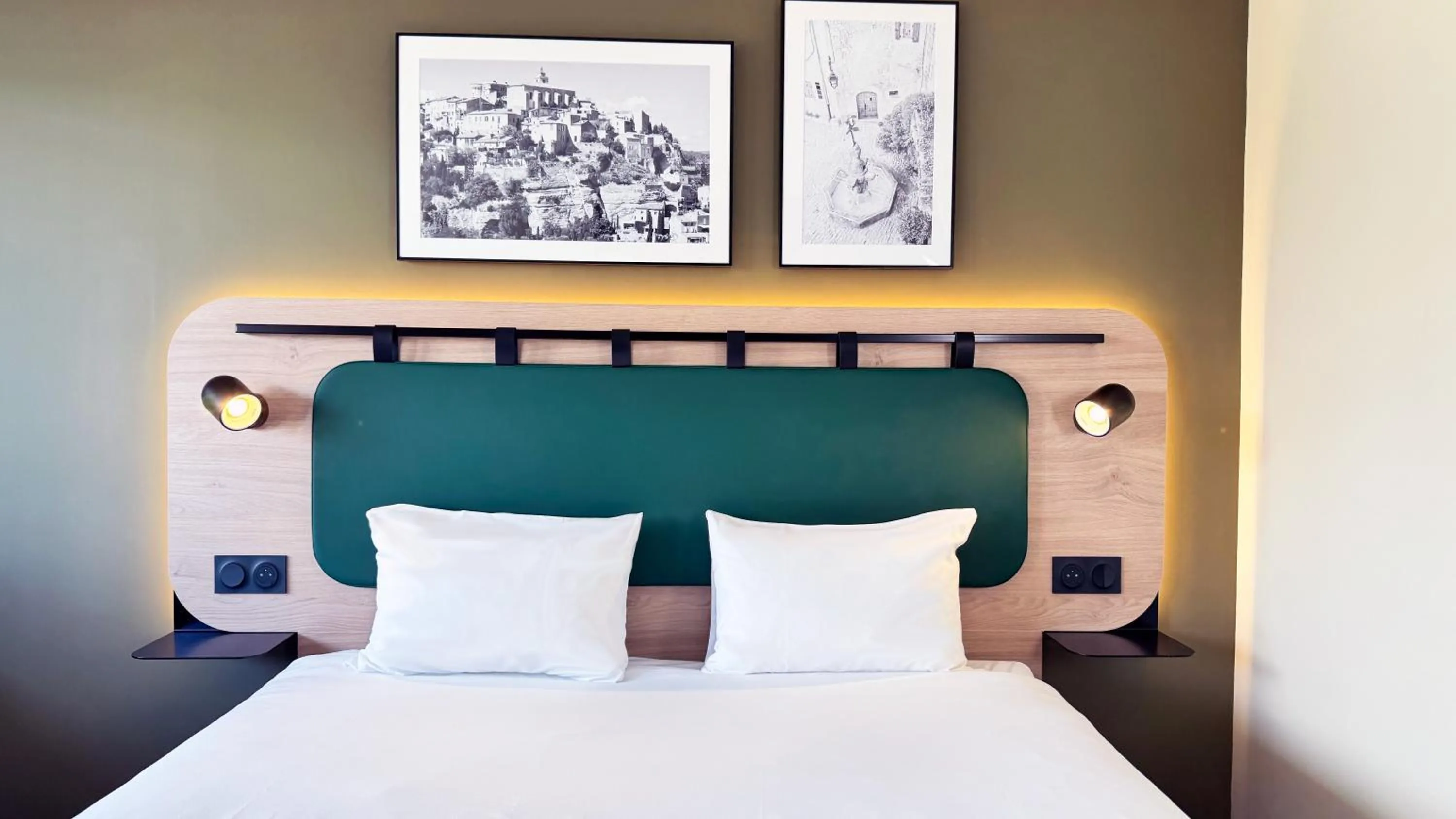 Bed in Campanile Clermont Ferrand - Le Brezet