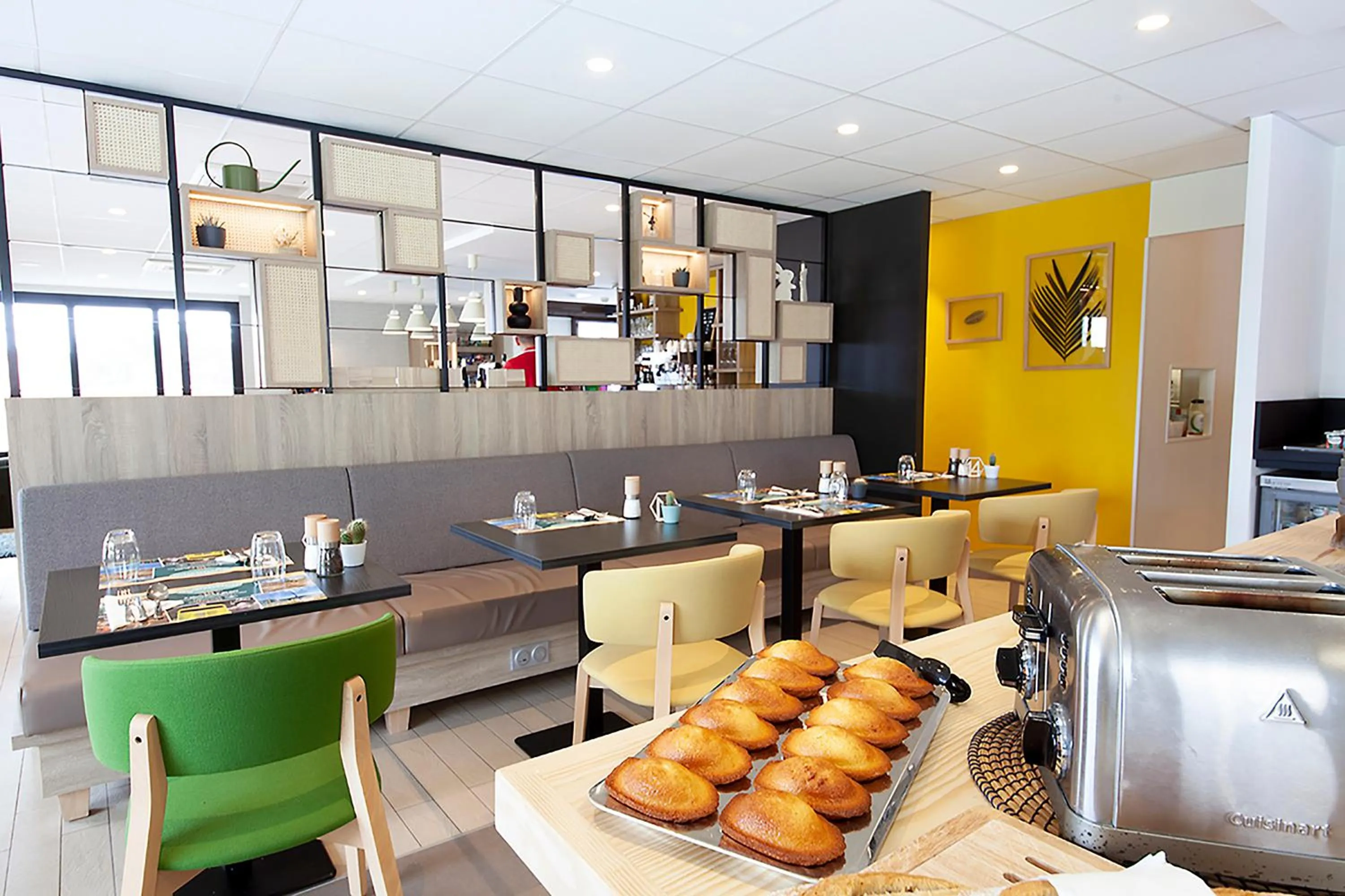 Restaurant/places to eat in Campanile Clermont Ferrand - Le Brezet