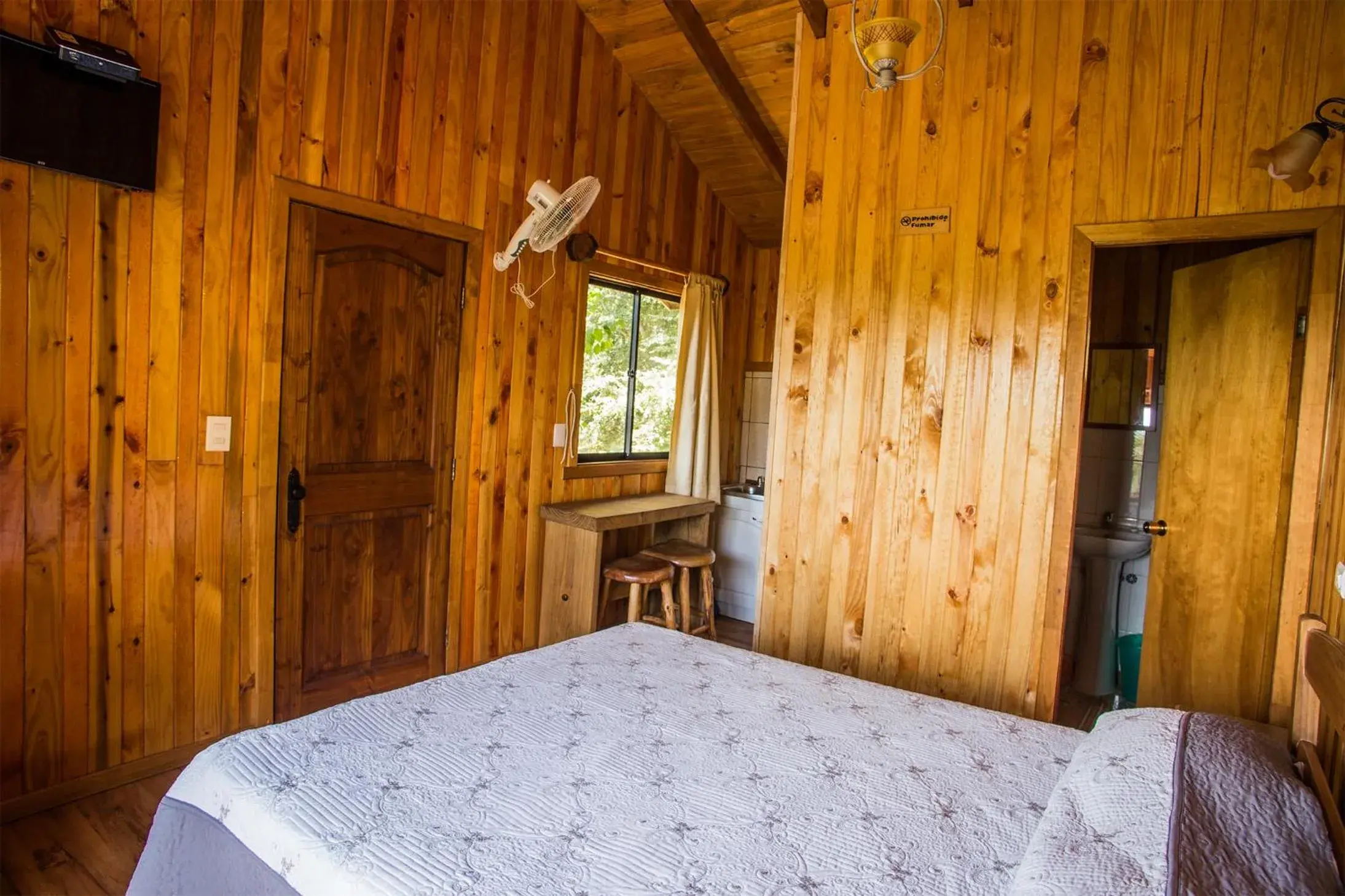 Single Room with Park View - single occupancy in Apart hotel Puchaley Lafquen Single Room with Park View - single occupancy in Apart hotel Puchaley Lafquen