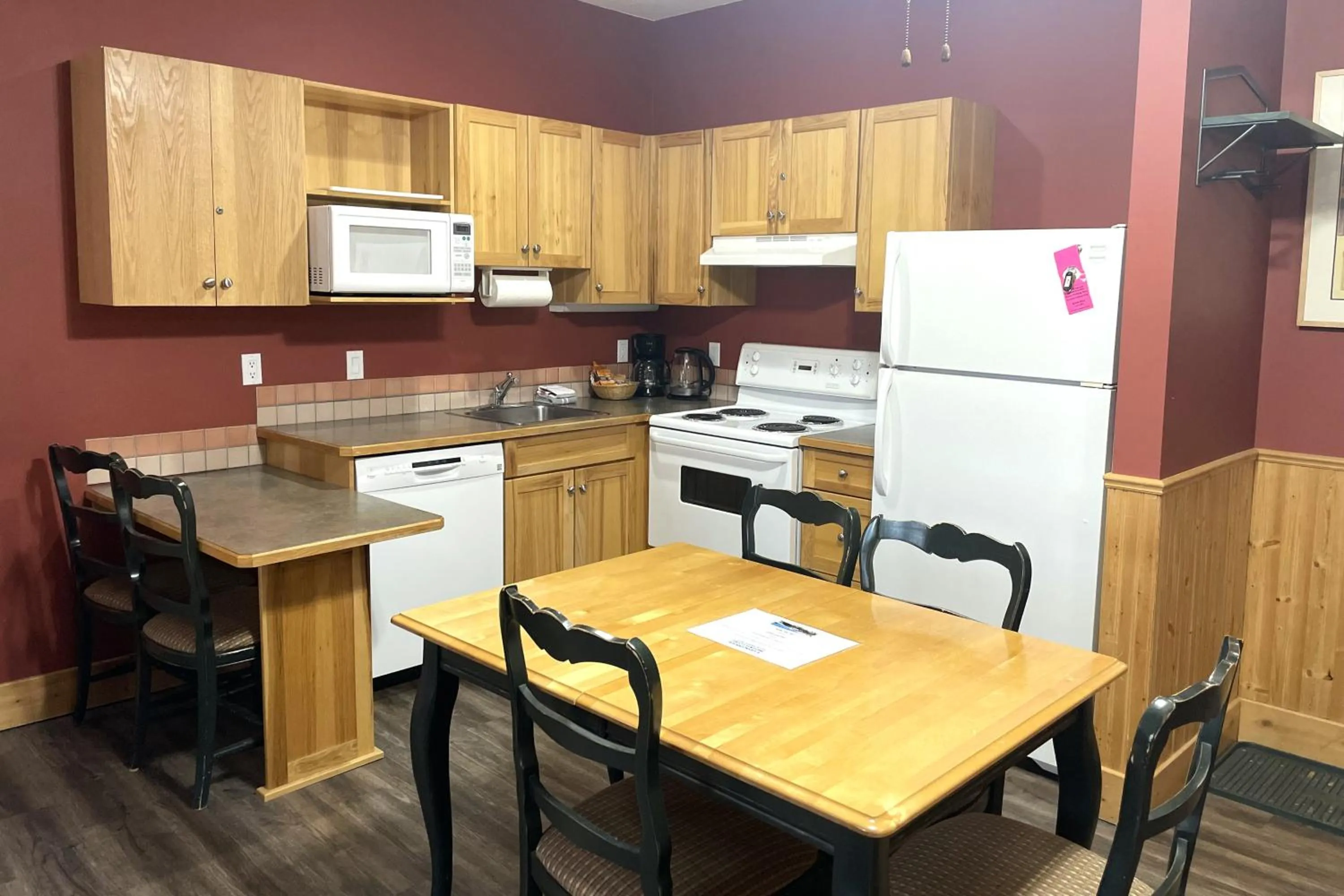 Kitchen or kitchenette in Cornerstone Lodge by Park Vacation Management