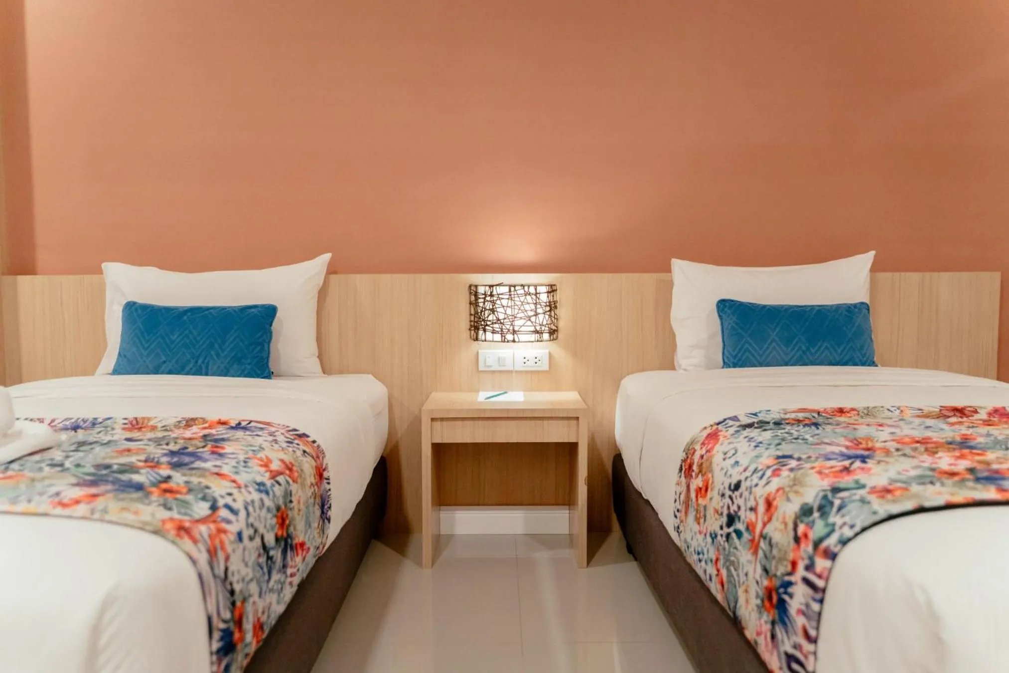 Photo of the whole room, Bed in It's me Keawanong Hotel