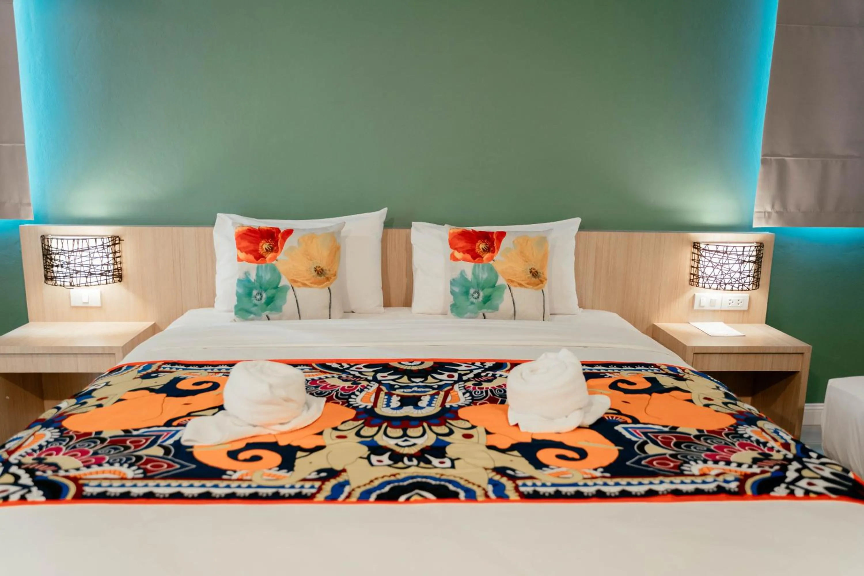 Photo of the whole room, Bed in It's me Keawanong Hotel