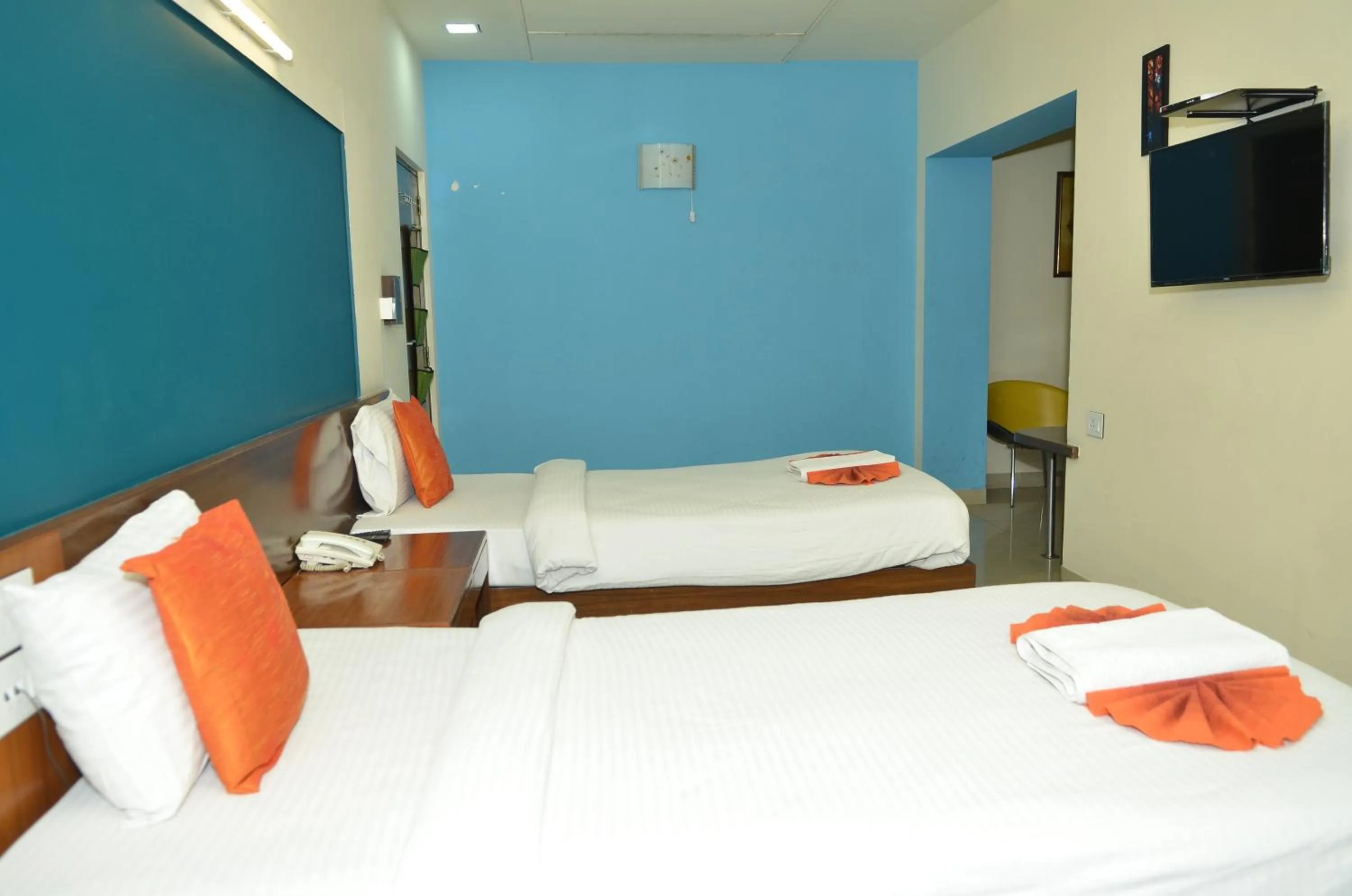Bedroom, Bed in Cubbon Suites