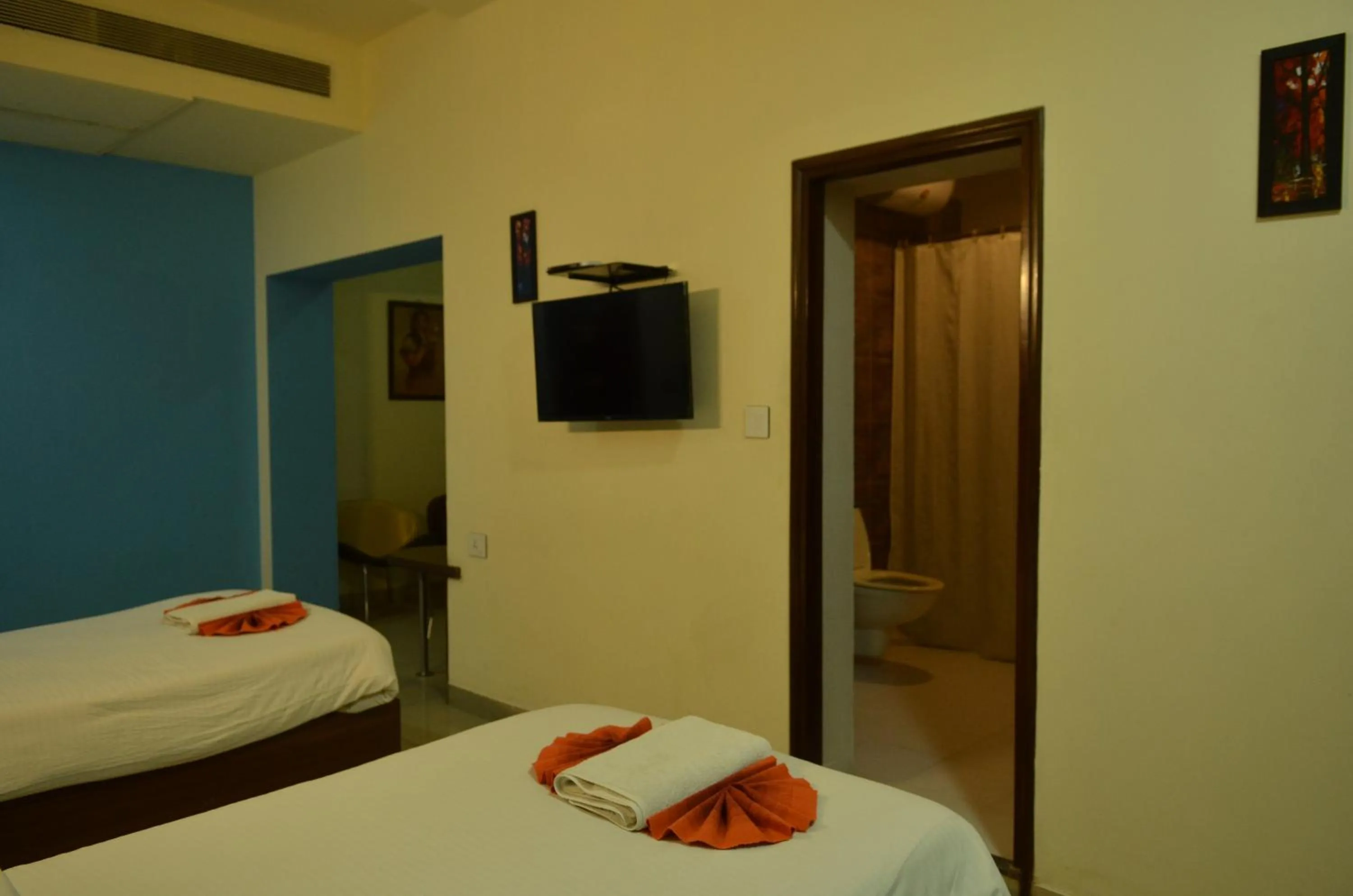 Bedroom, Bed in Cubbon Suites