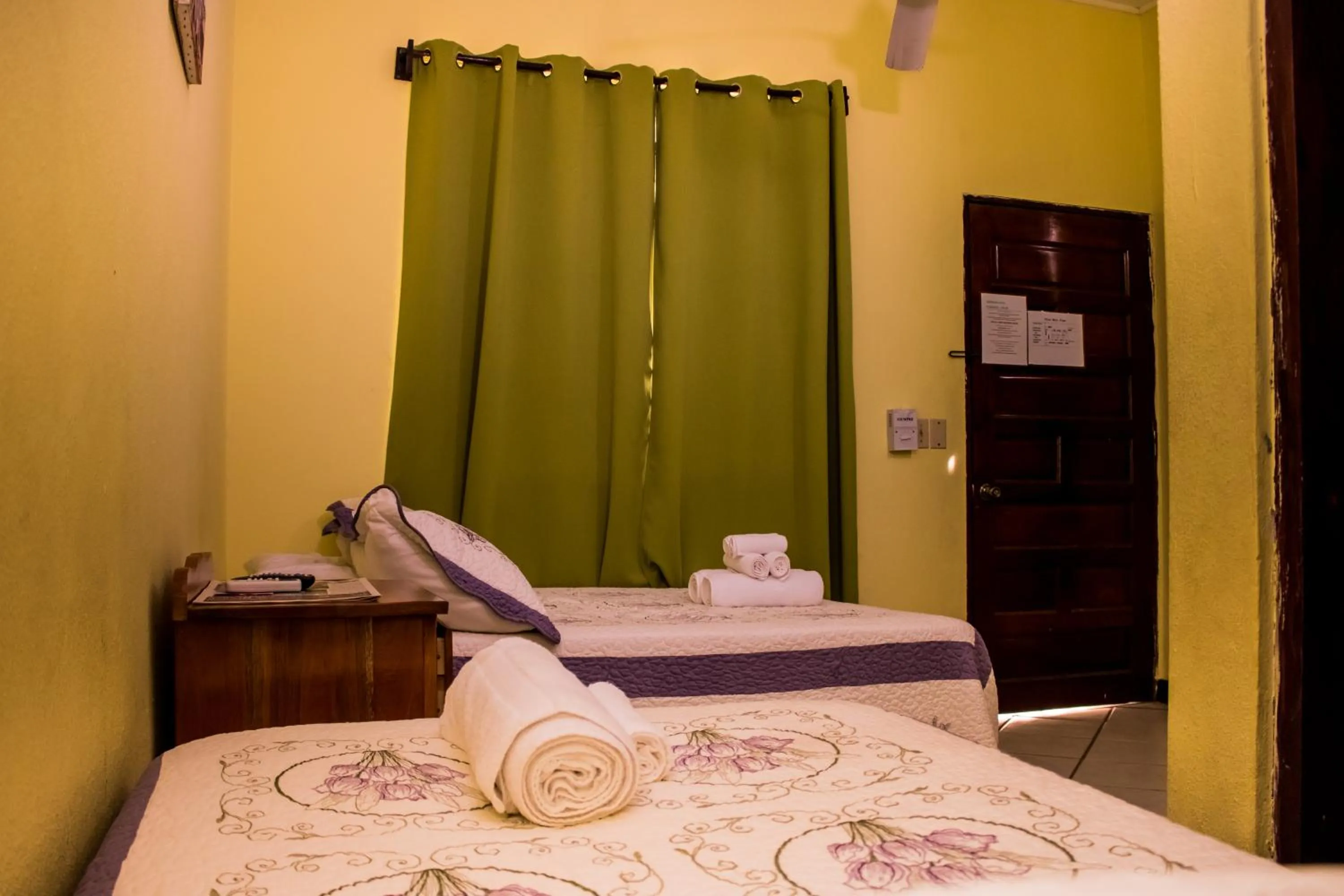 Bedroom, Bed in Serenade Hotel