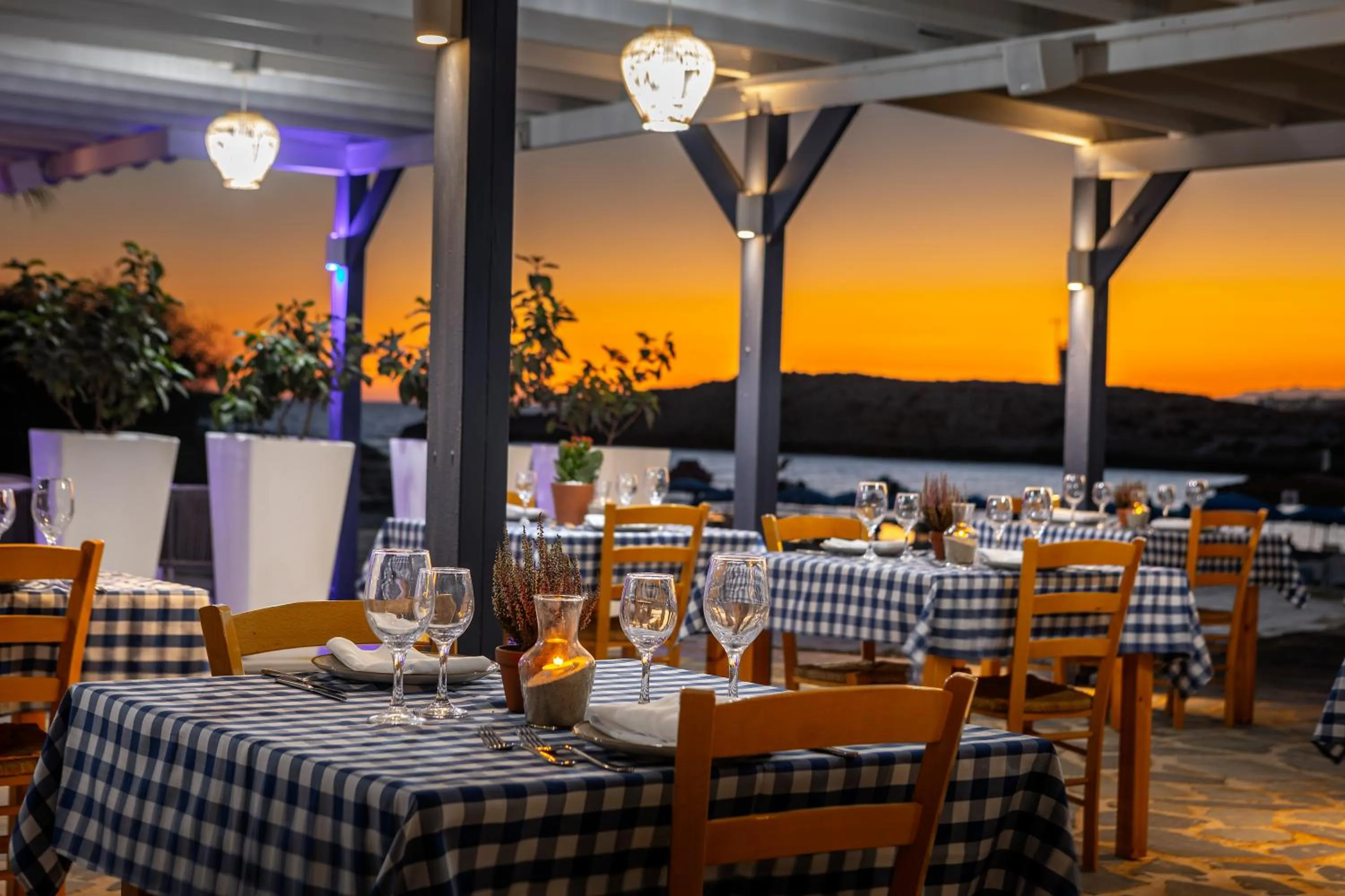 Restaurant/places to eat in Chrysomare Beach Hotel & Resort