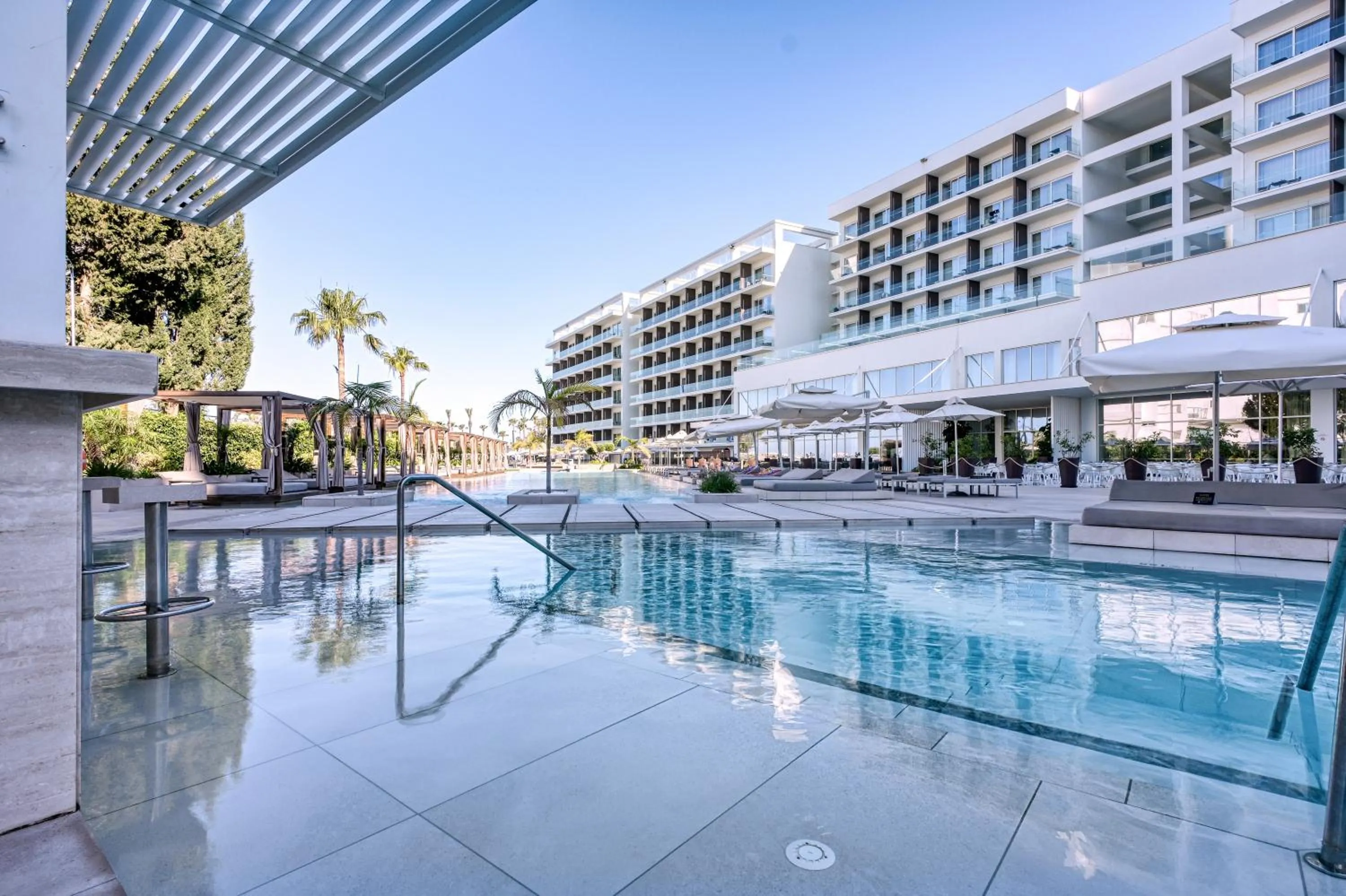 Chrysomare Beach Hotel & Resort