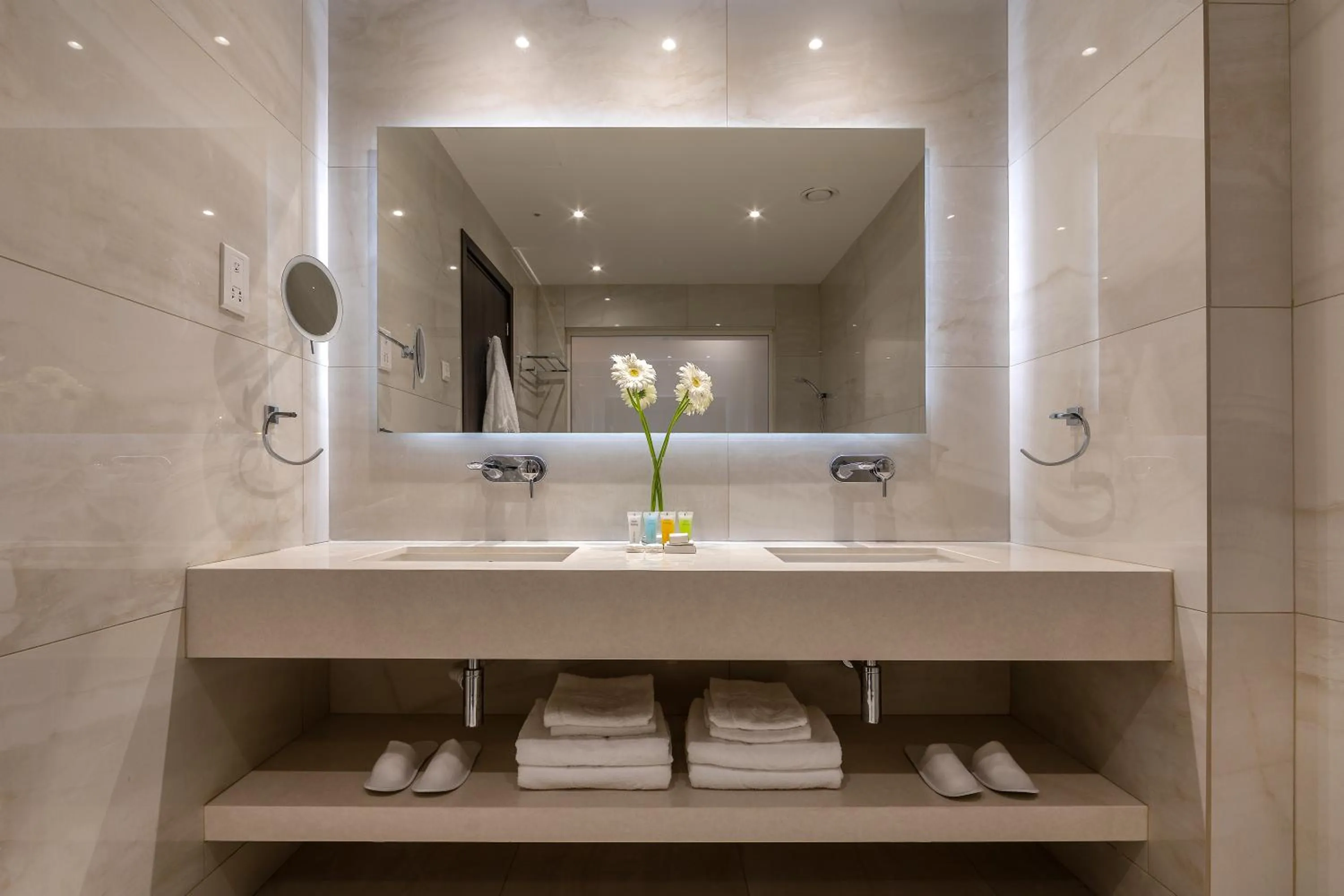 Shower in Chrysomare Beach Hotel & Resort