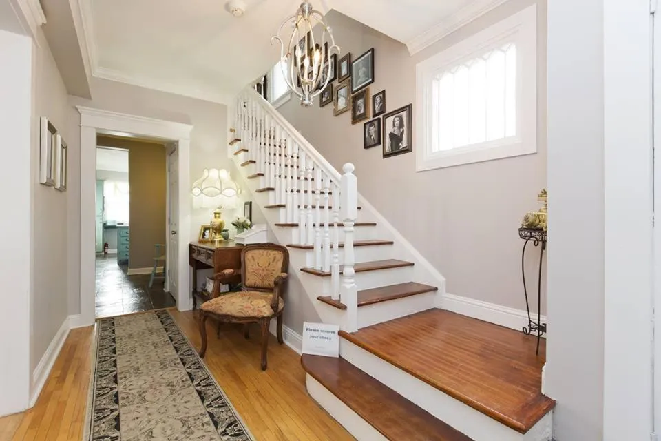 Facade/entrance in Charles Street Vacation Home