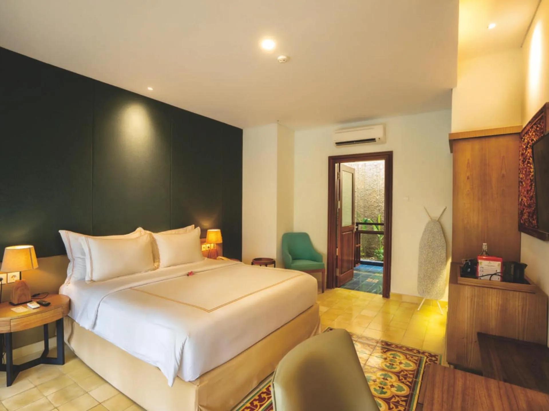 Bedroom, Bed in Sima Hotel Kuta Lombok