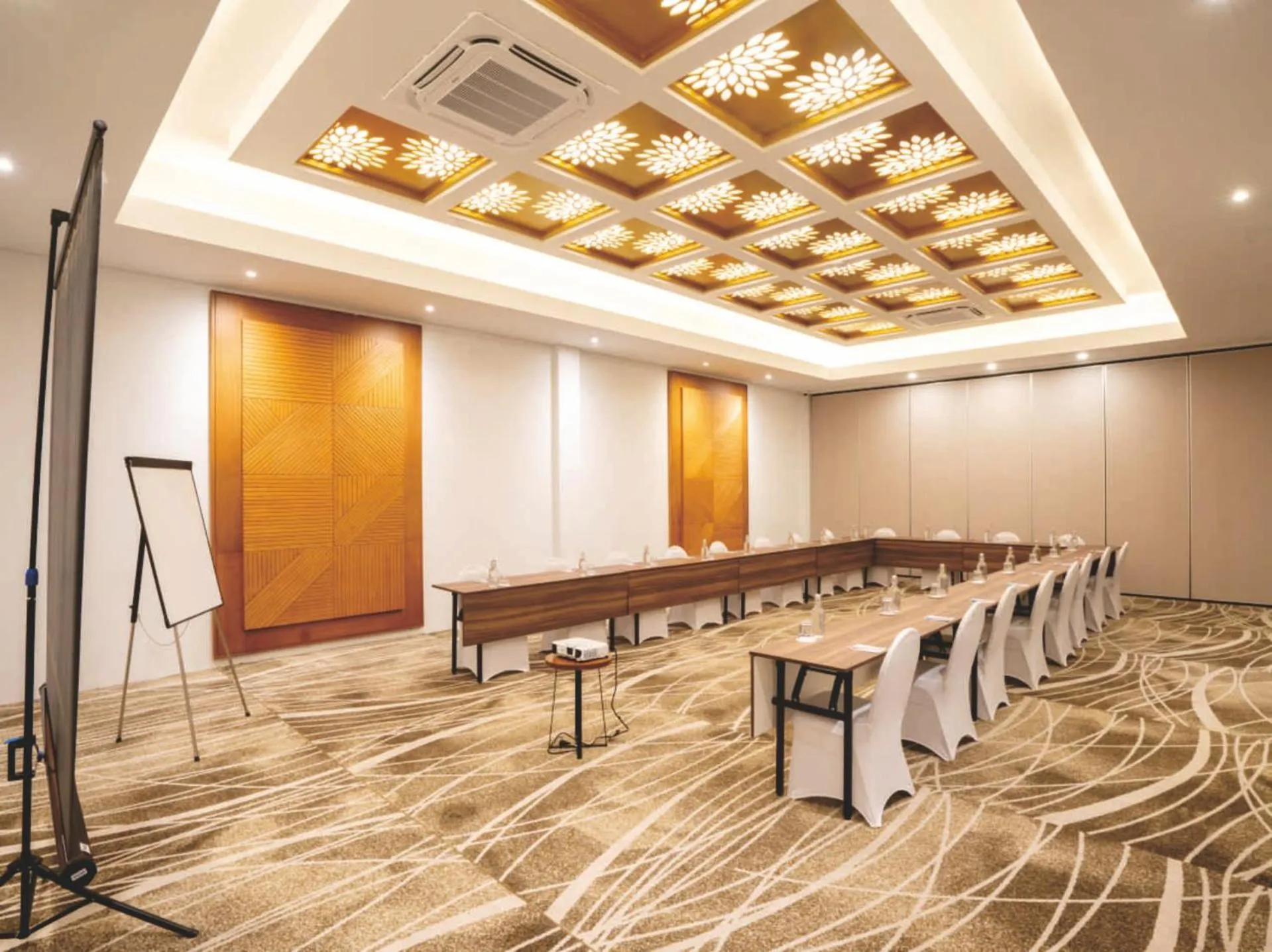 Meeting/conference room in Sima Hotel Kuta Lombok