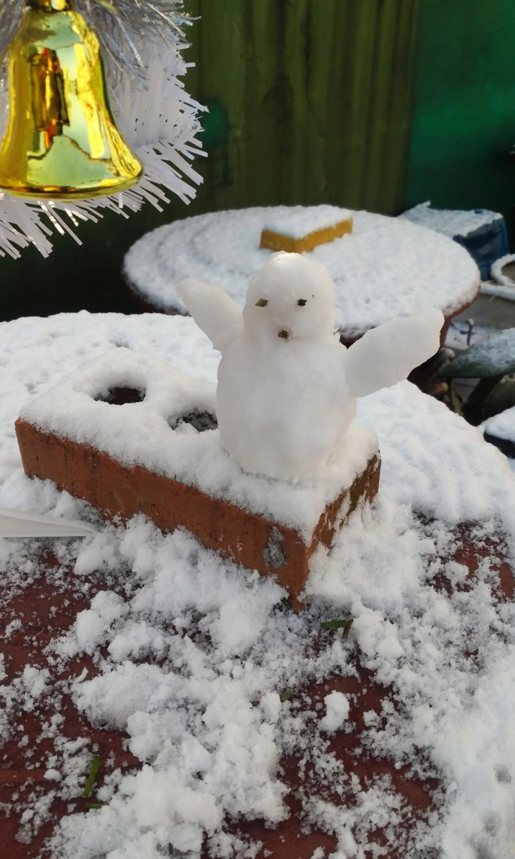 Facade/entrance, Winter in OPPA Hostel Sinchon-Hongdae